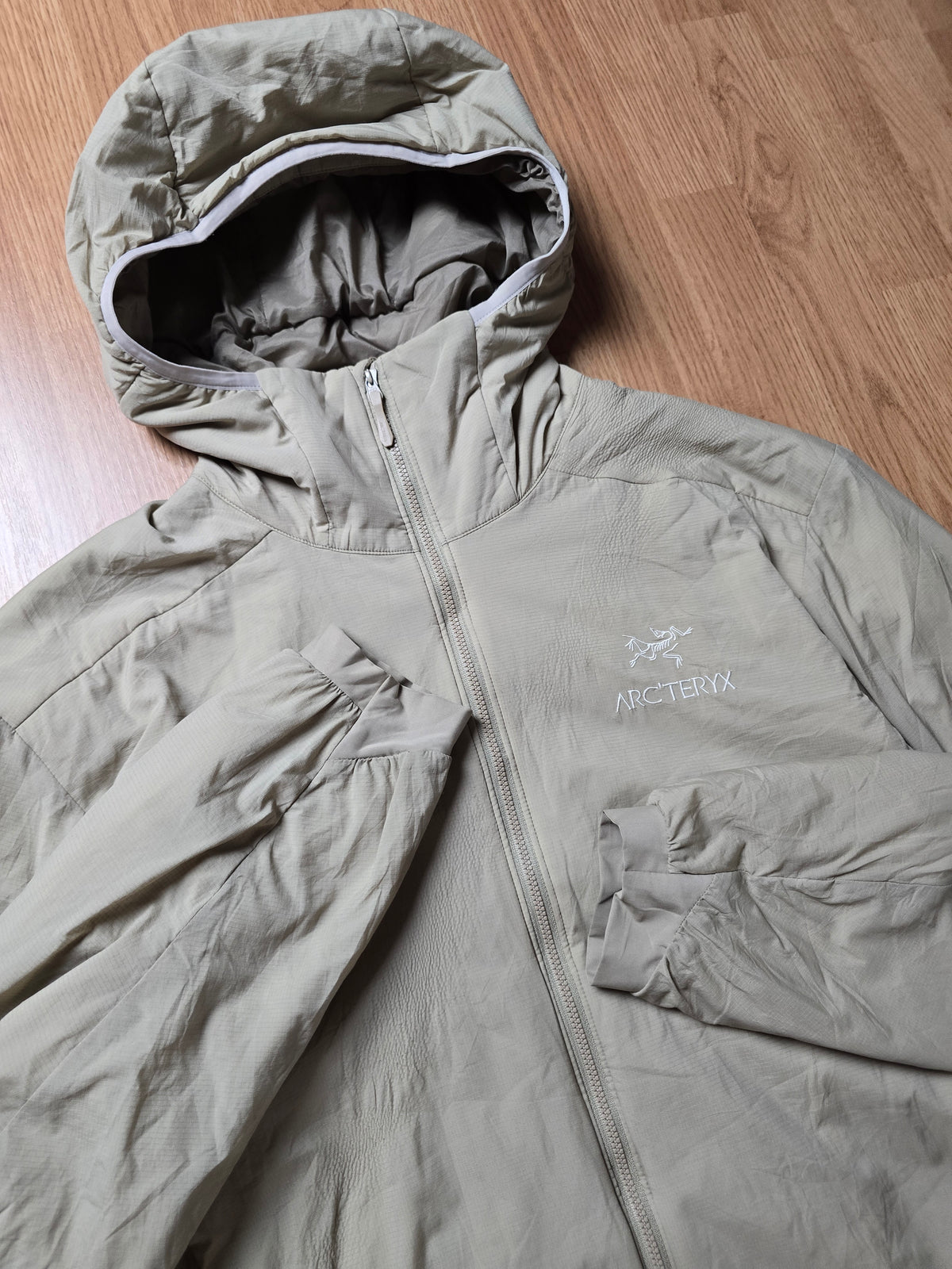 Arc'teryx 2023 'Atom Hoody' Jacket (L)