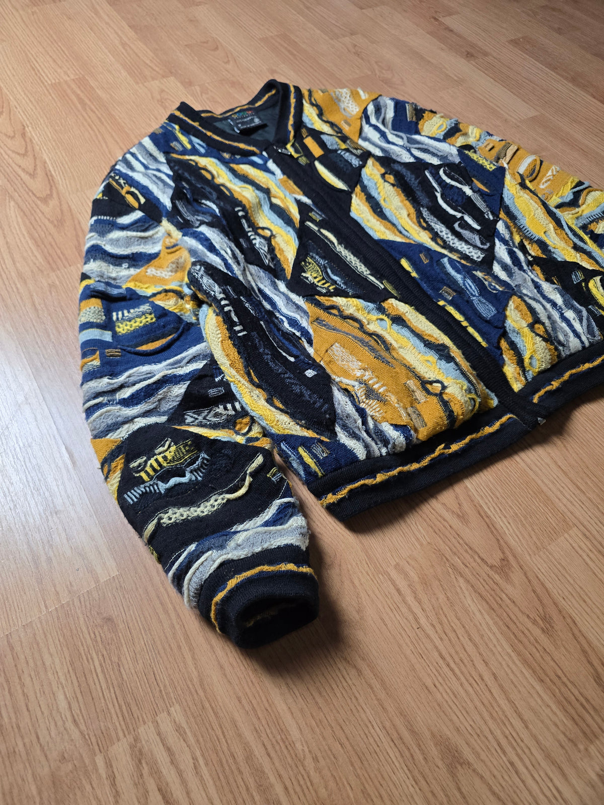 80-90s Coogi 3D Wool Knit Zip Bomber Jacket (M)