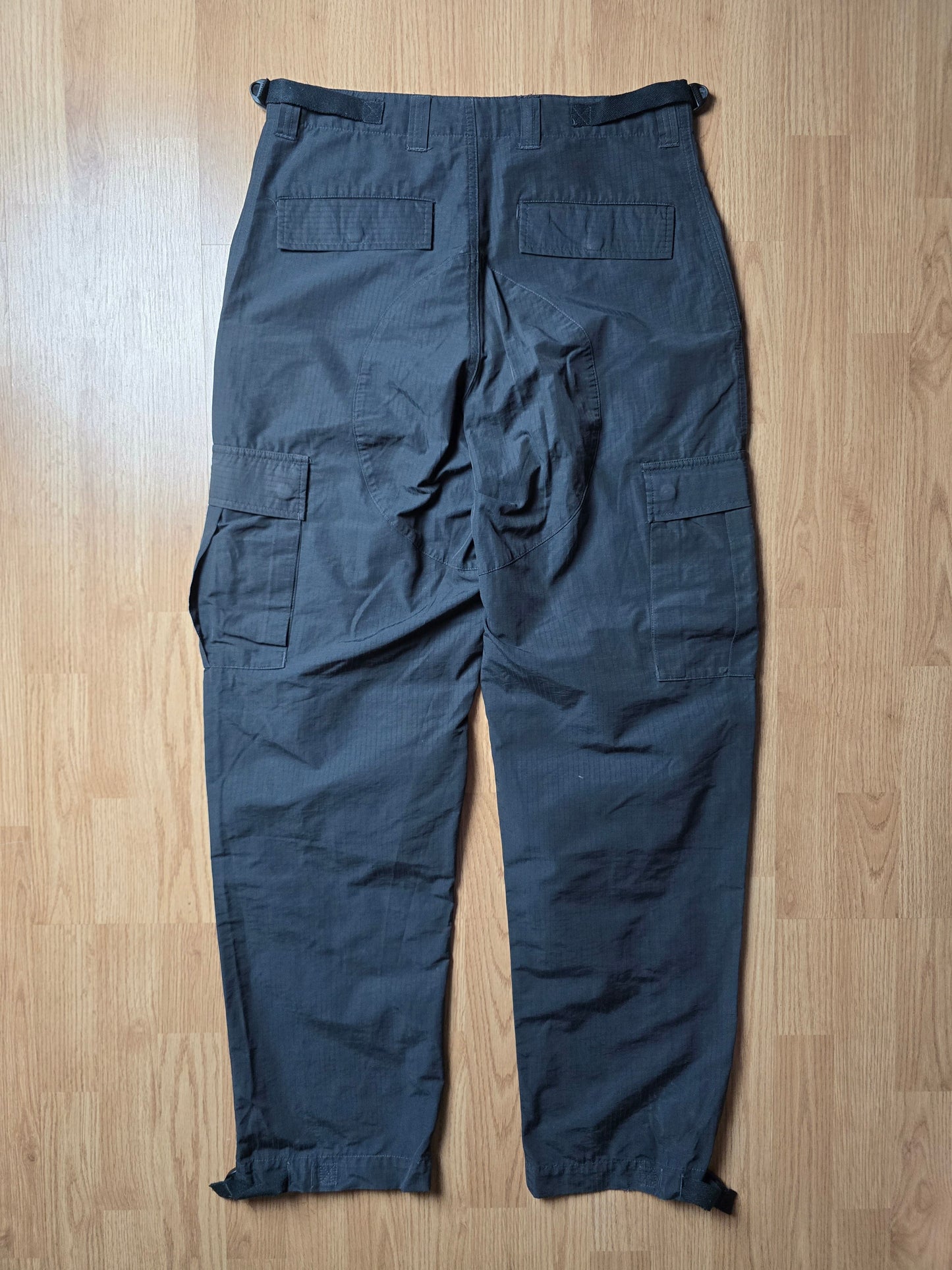 RARE 90s Nike ACG Lightweight Technical Cargo Pants (32x32)