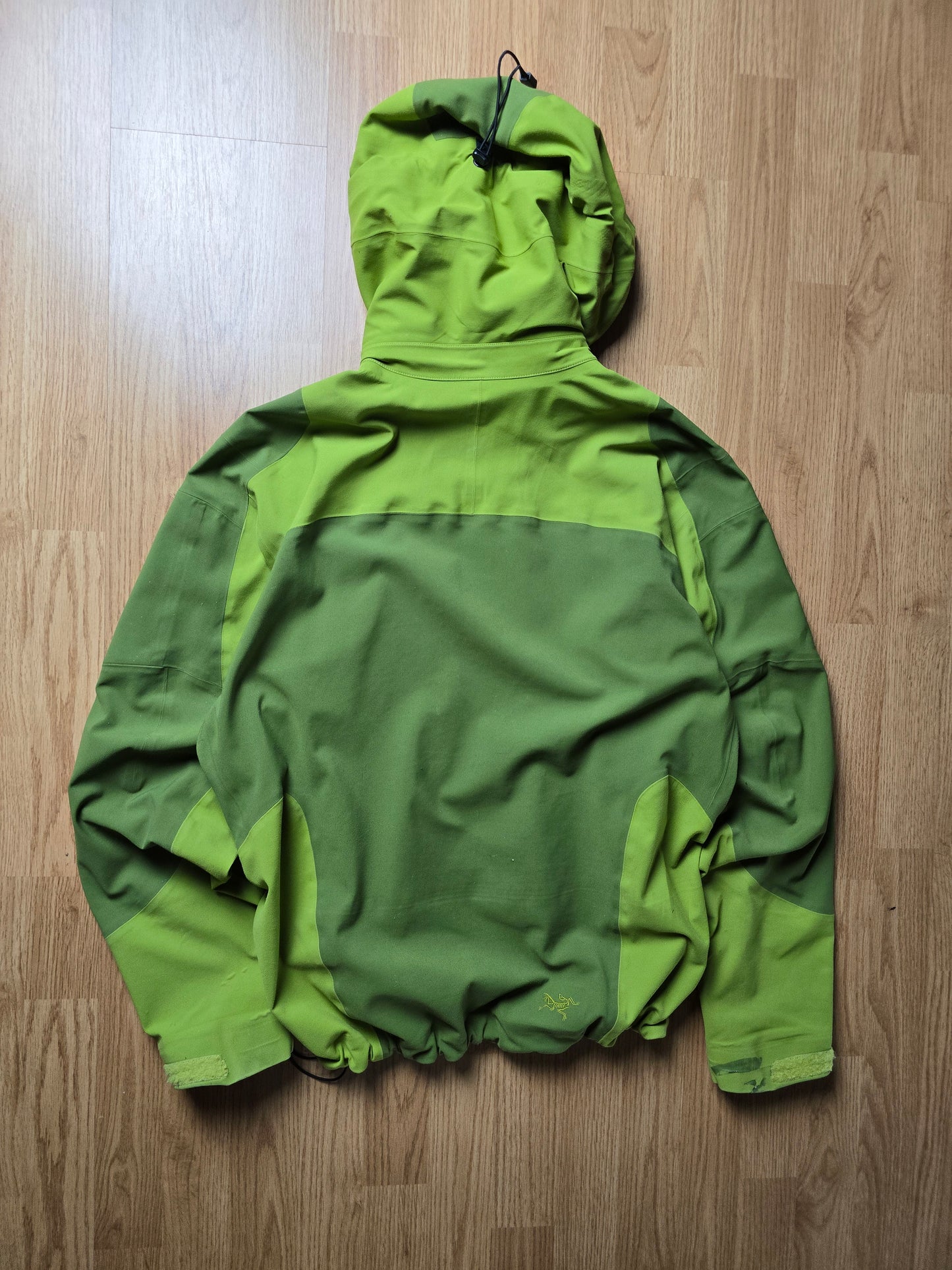 Vintage Arc'teryx Gore-tex Stingray Shell Jacket (M)