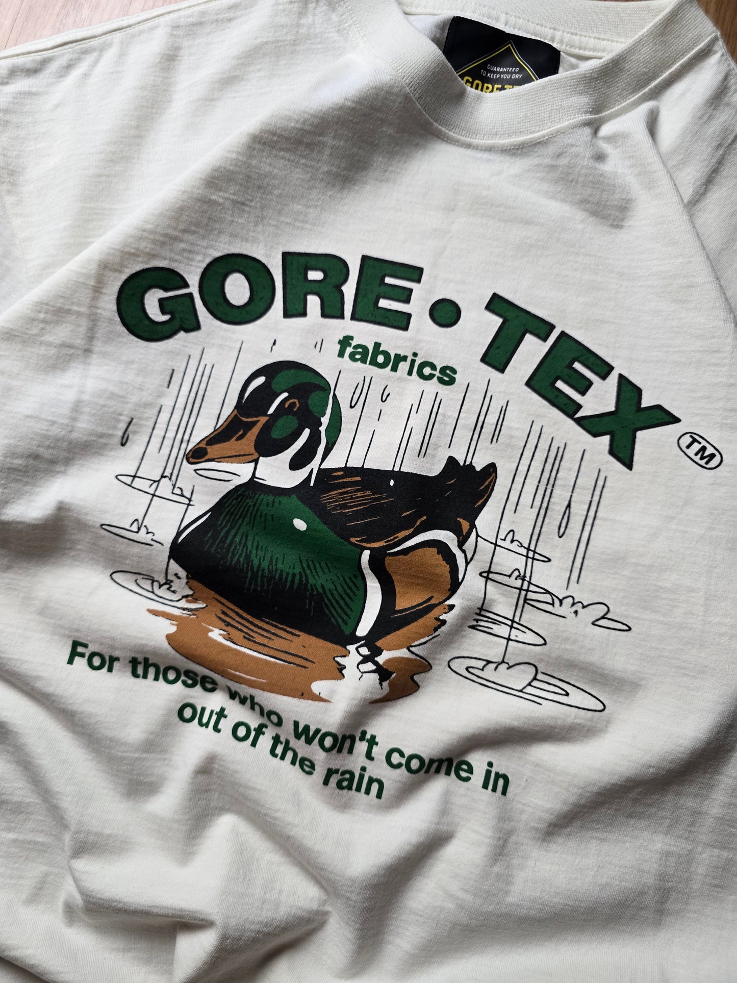 Gore-tex Vintage Inspired T-shirt (L)