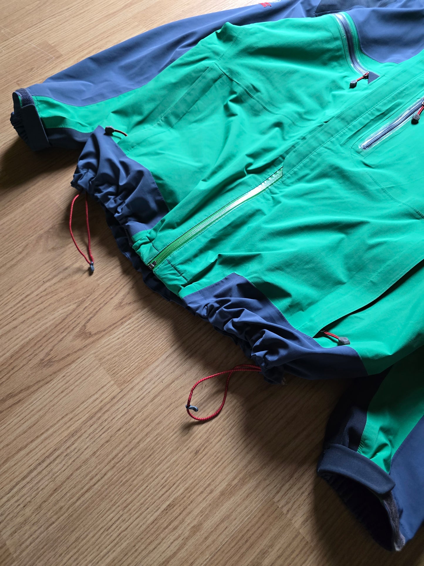 RARE 00s The North Face Summit Series Gore-tex Pro Shell Jacket (L/XL)