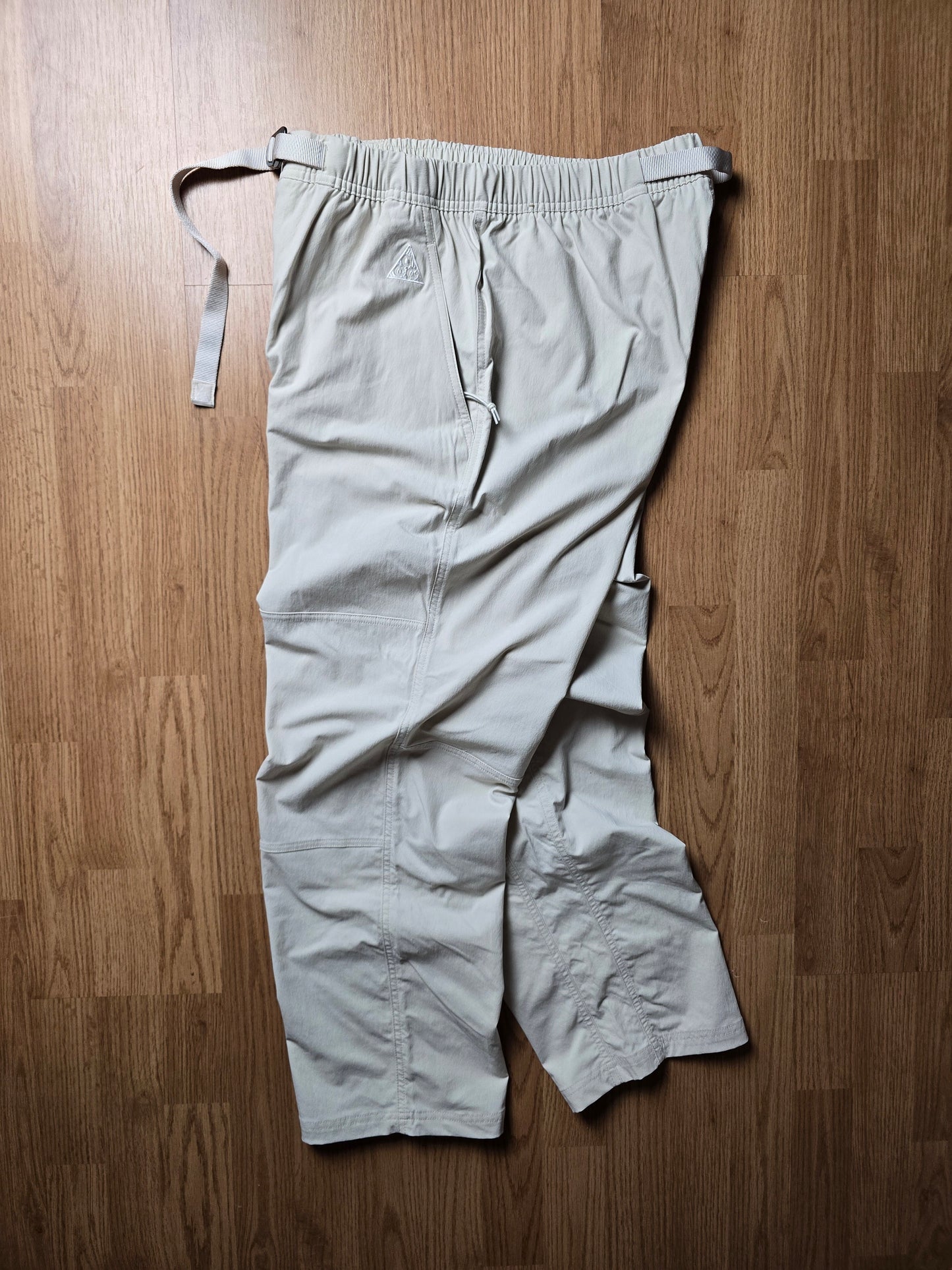 Nike ACG Lightweight Technical Hiking Pants (32x30)