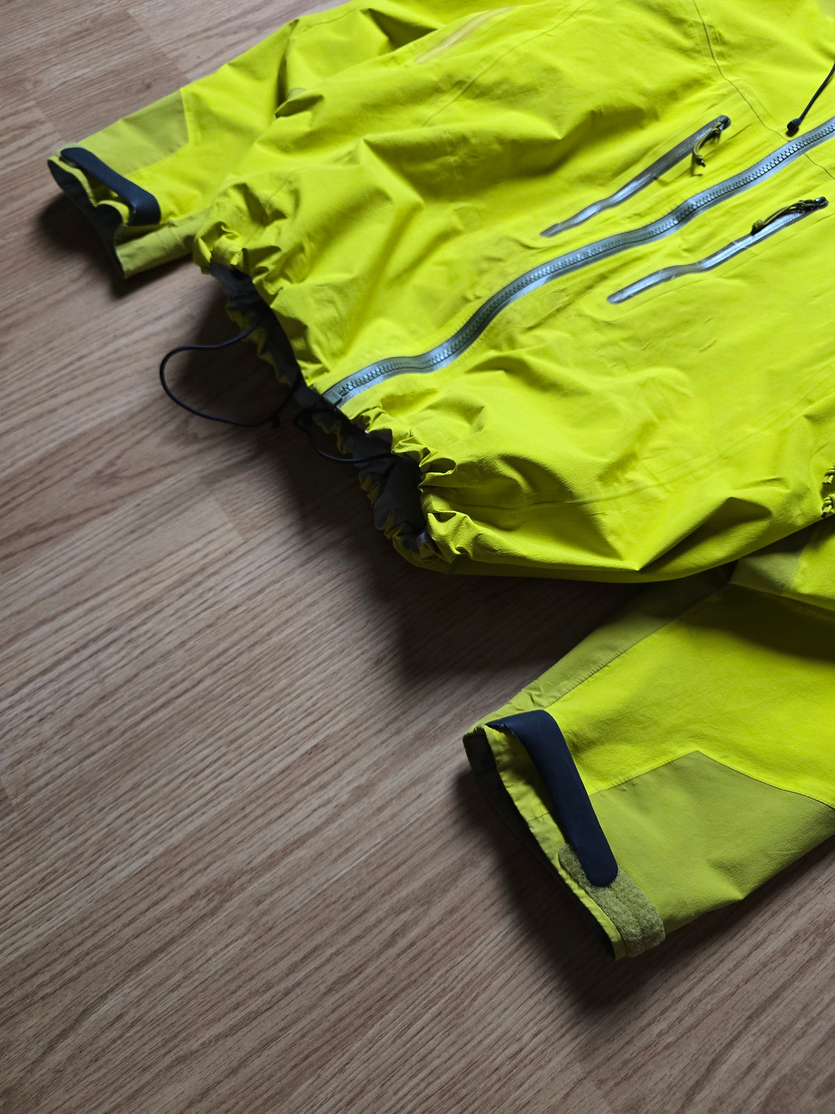Arc'teryx Alpha AR "Lichen" Gore-tex Pro Shell Jacket (S/M)