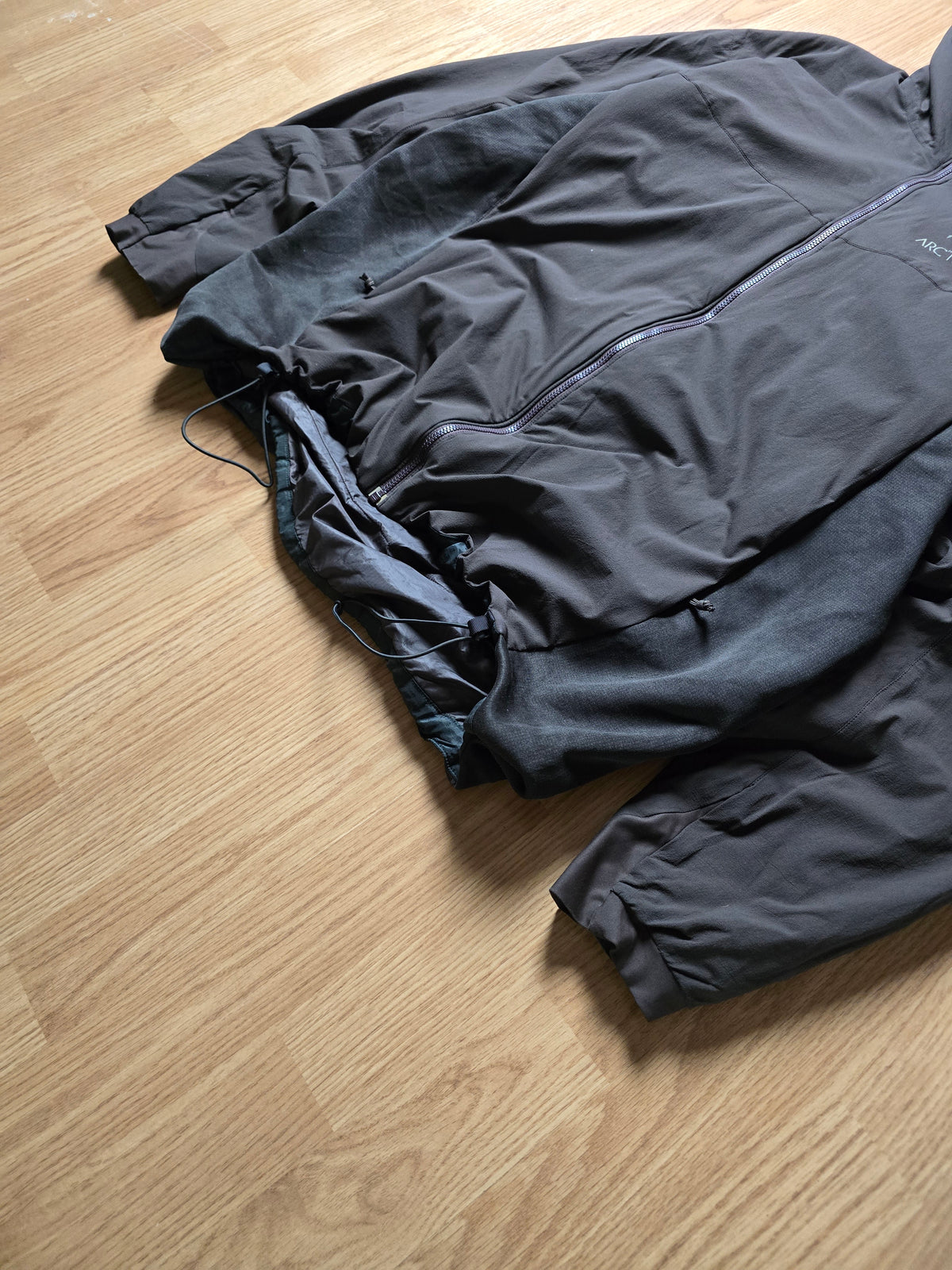 Arc'teryx 'Atom LT Hoody' Jacket (XL