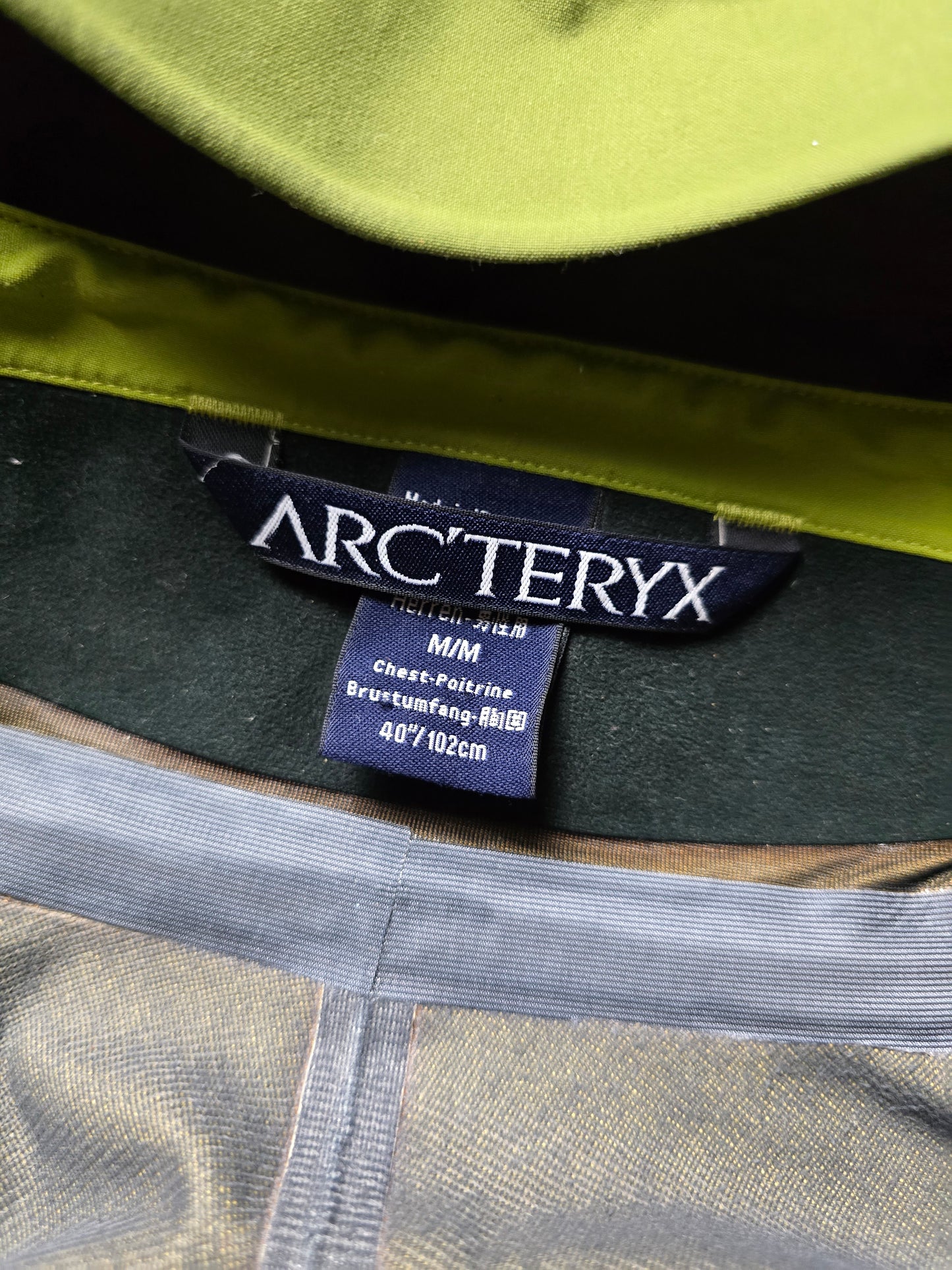 Vintage Arc'teryx Gore-tex Stingray Shell Jacket (M)