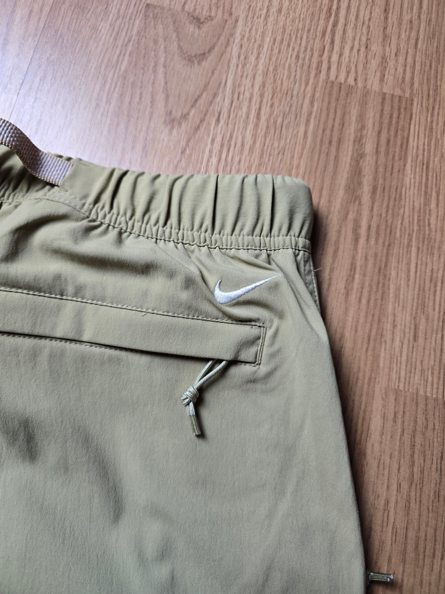 Nike ACG Lightweight Technical Belted Shell Pants (30x30)