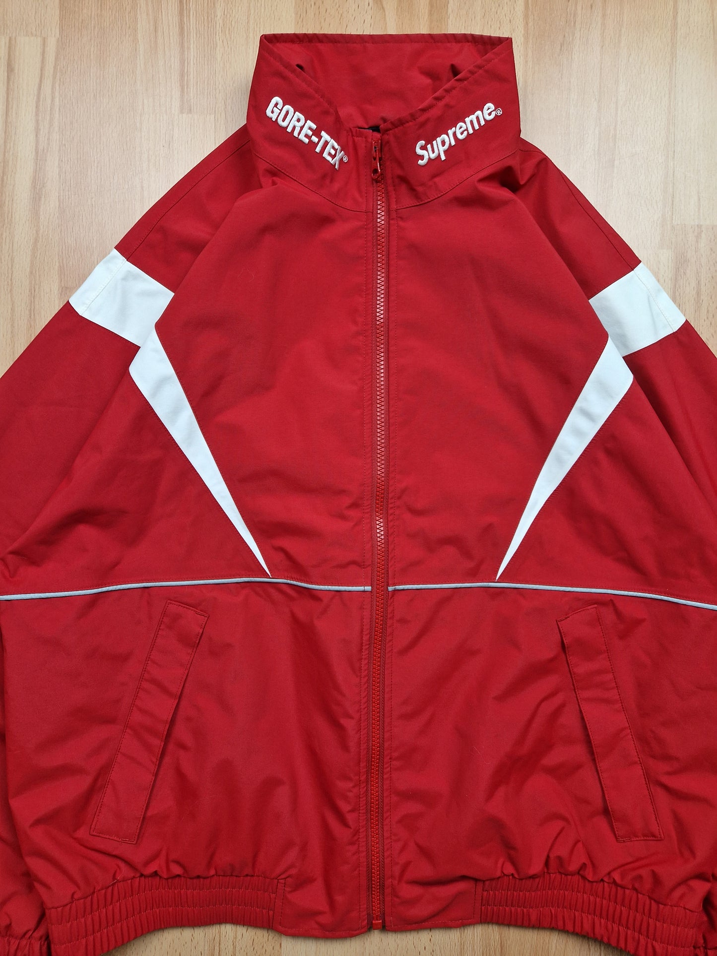 RARE Supreme Gore-tex Court Track Jacket (L)