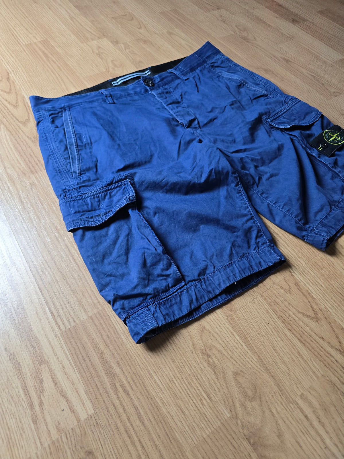 Stone Island Bermuda Cargo Shorts (W34)