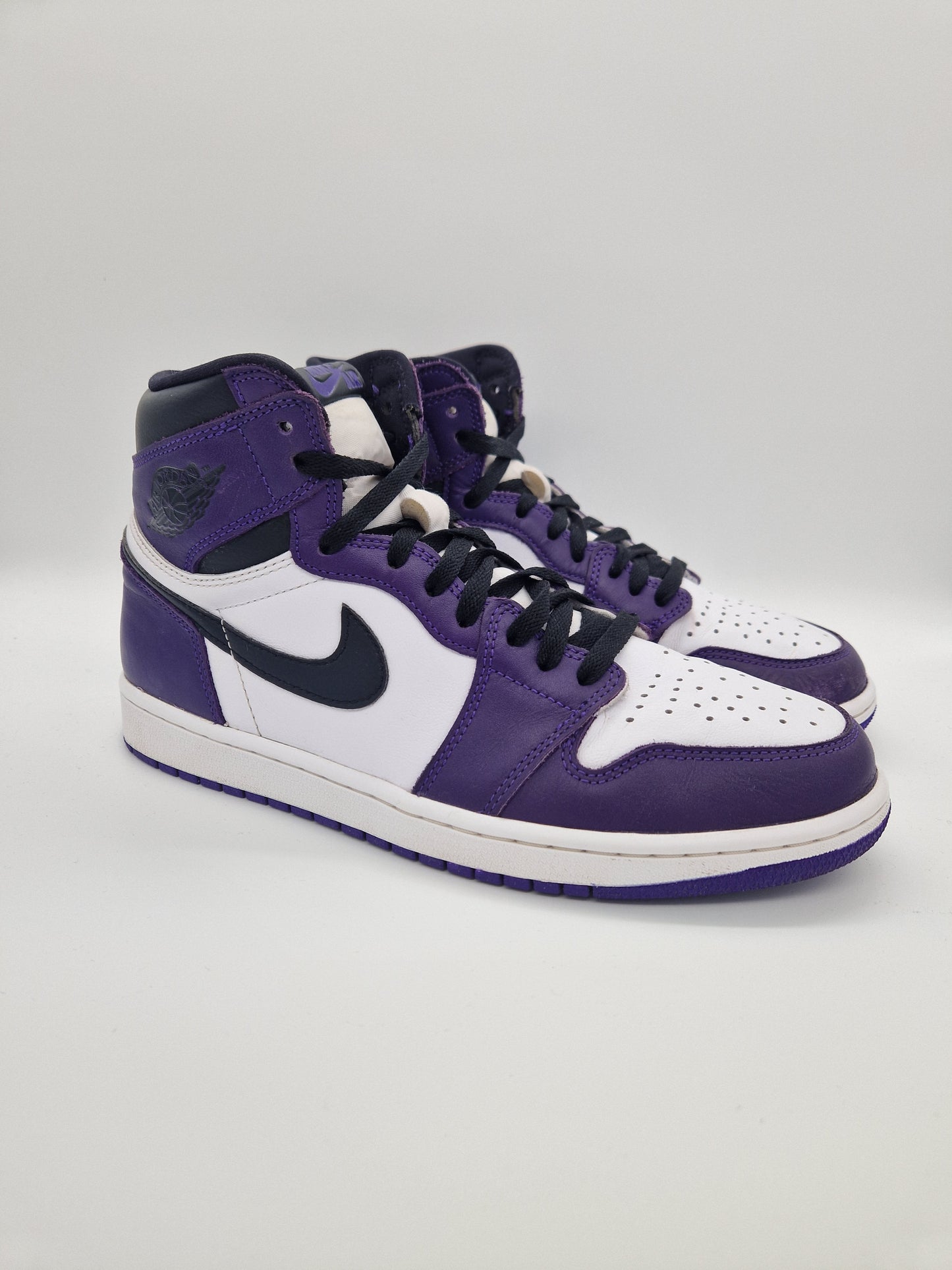 Jordan 1 Retro High 'Court Purple' (UK9)