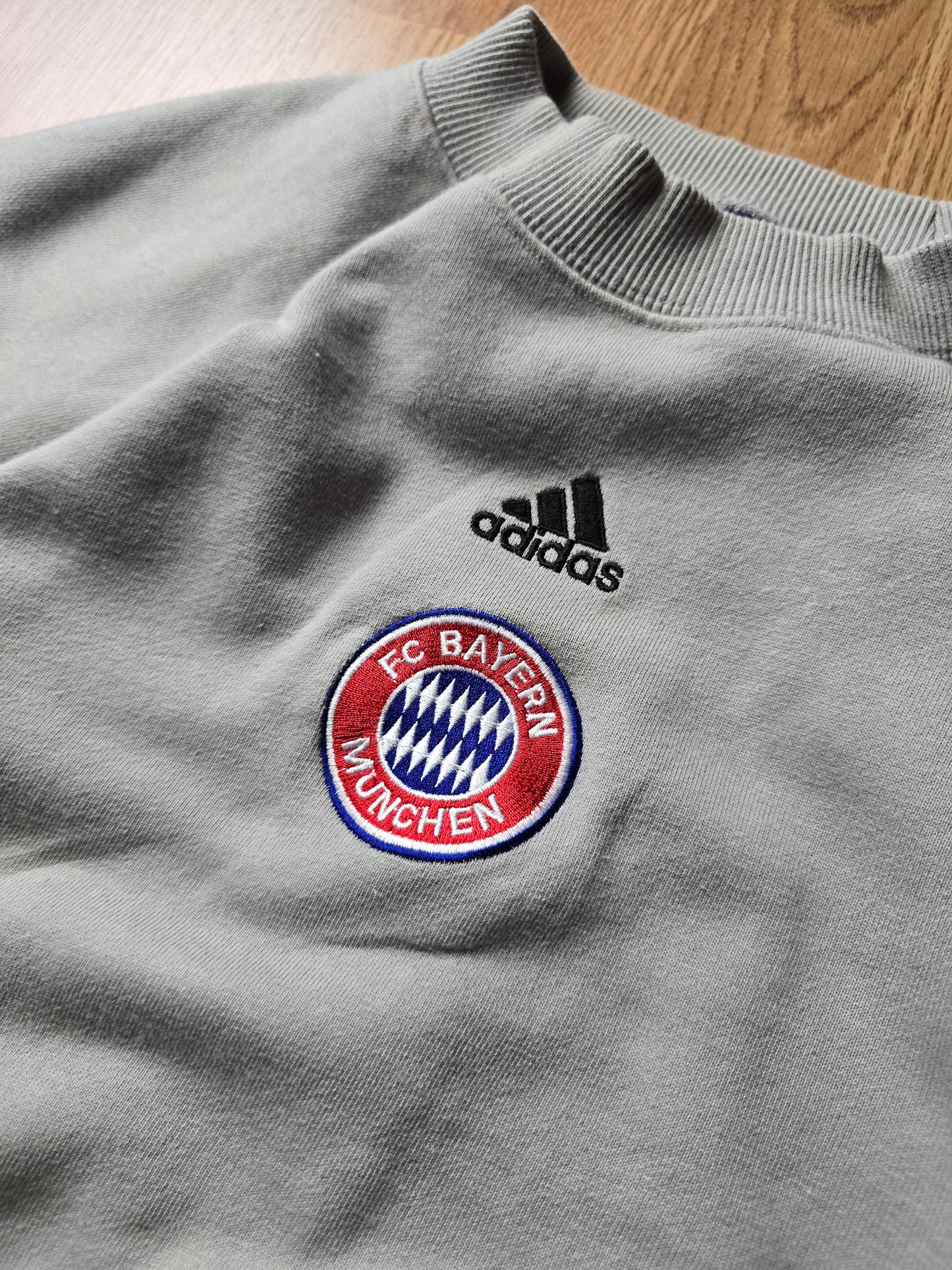 90s Adidas Bayern Munich Training Sweatshirt (M/L)