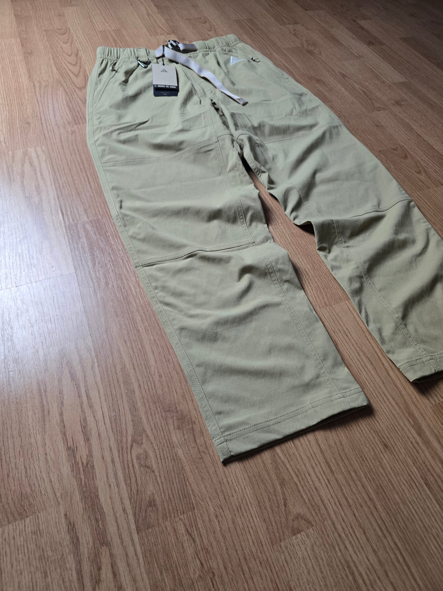 Nike ACG UV Hike Lightweight Technical Belted Shell Pants (S)