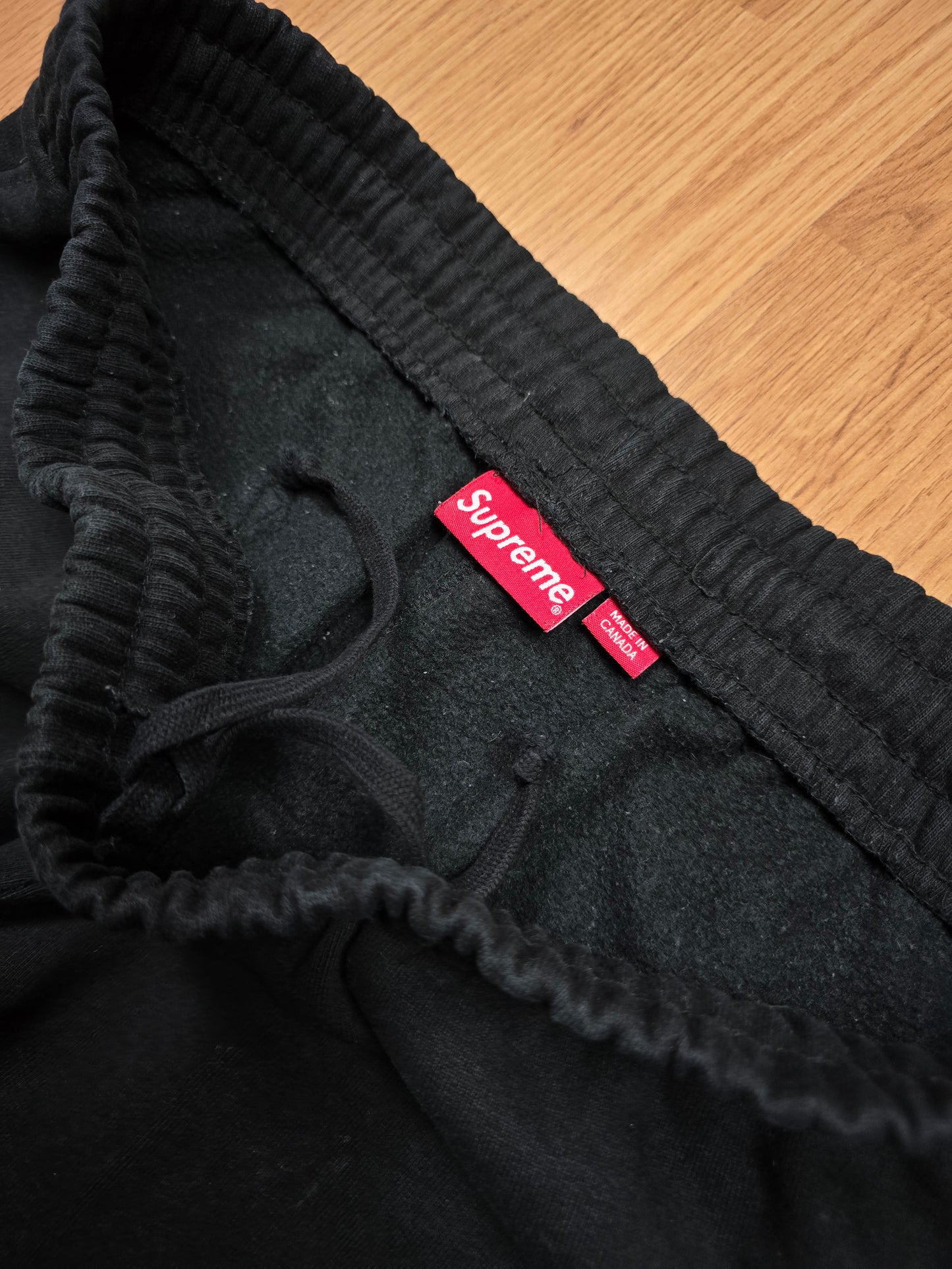 Supreme Small Box Logo Sweatpants/Joggers (L)