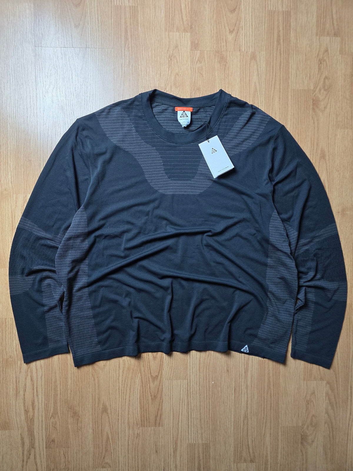 Nike ACG "Delta River" Dri-Fit ADV Longsleve Base Layer Top BNWT (XL)