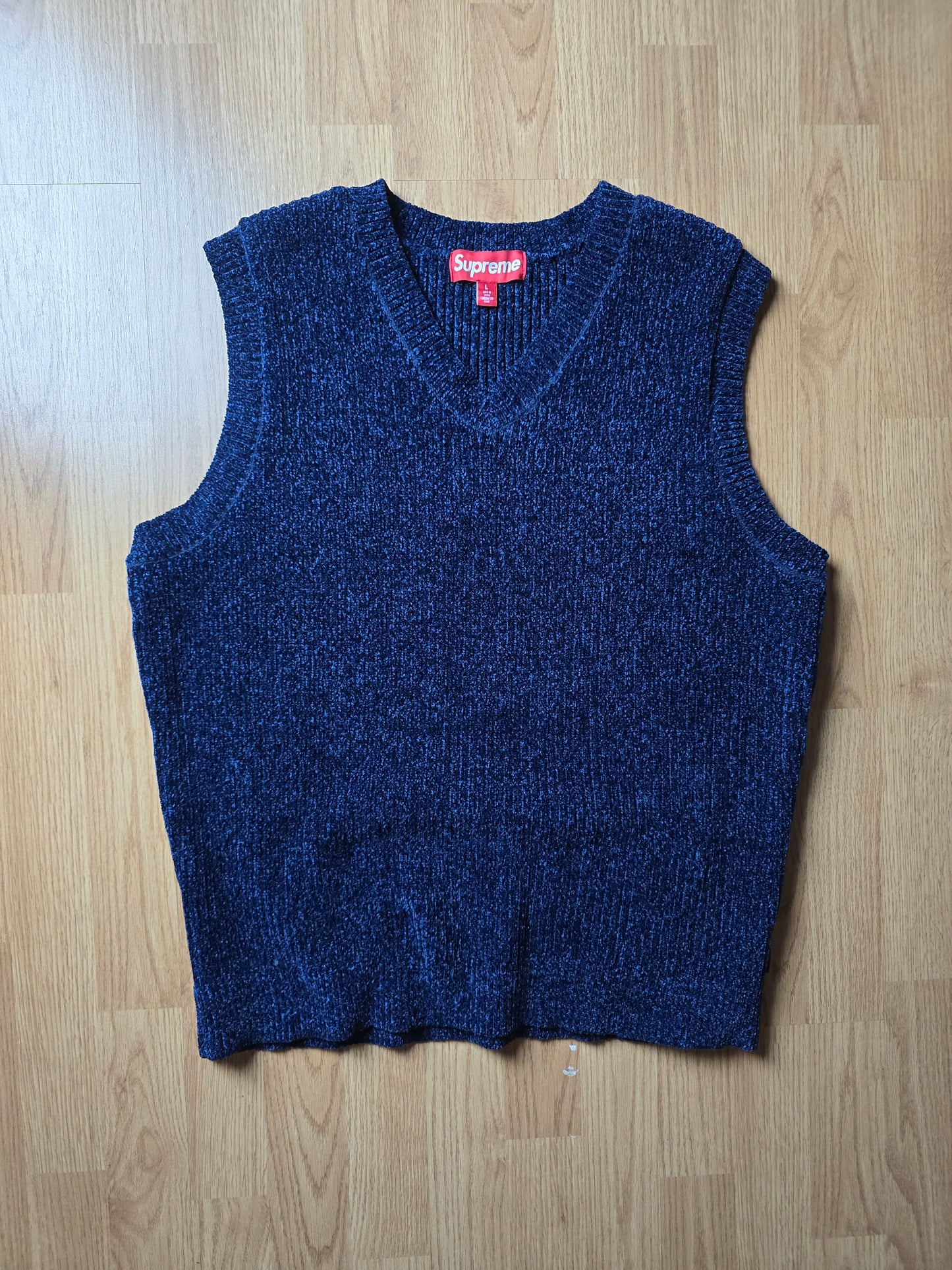 Supreme Chenille Knit Sweater Vest (M/L)