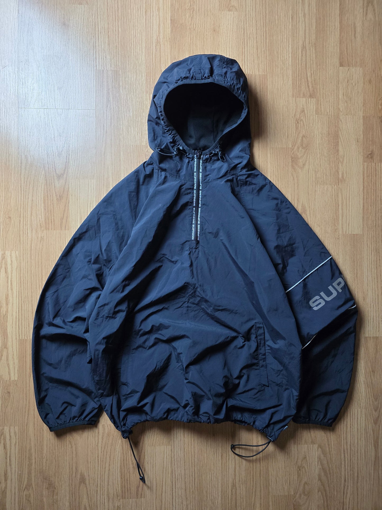 Supreme Nylon Ripstop Reflective Hooded Pullover Jacket (L)