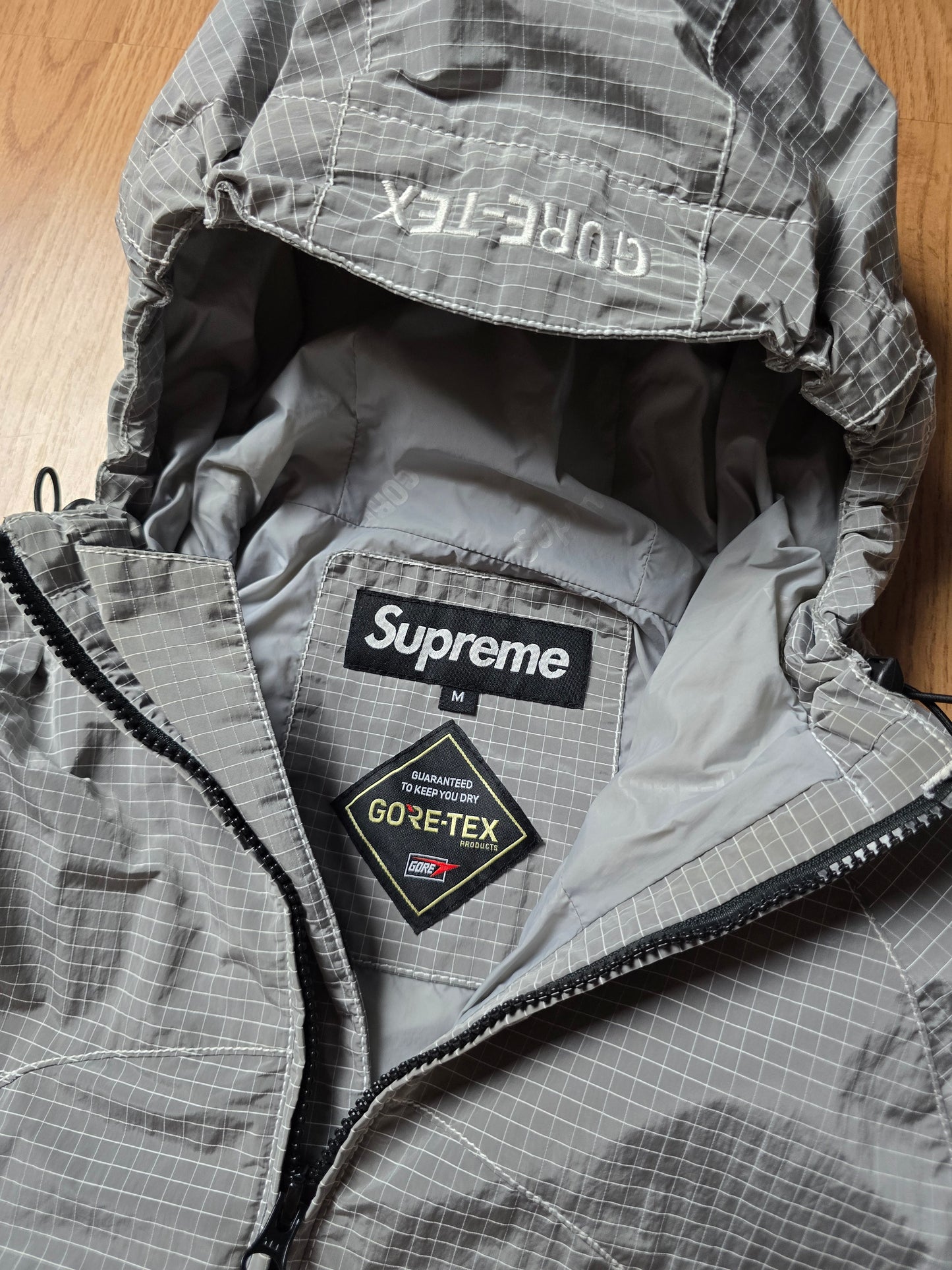Supreme Gore-Tex Contrast Stitch Anorak (M)