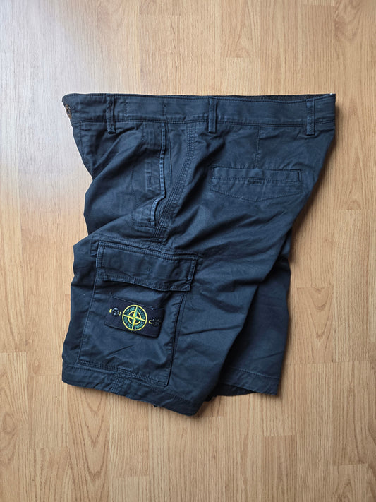 Stone Island Bermuda Cargo Shorts (W32)