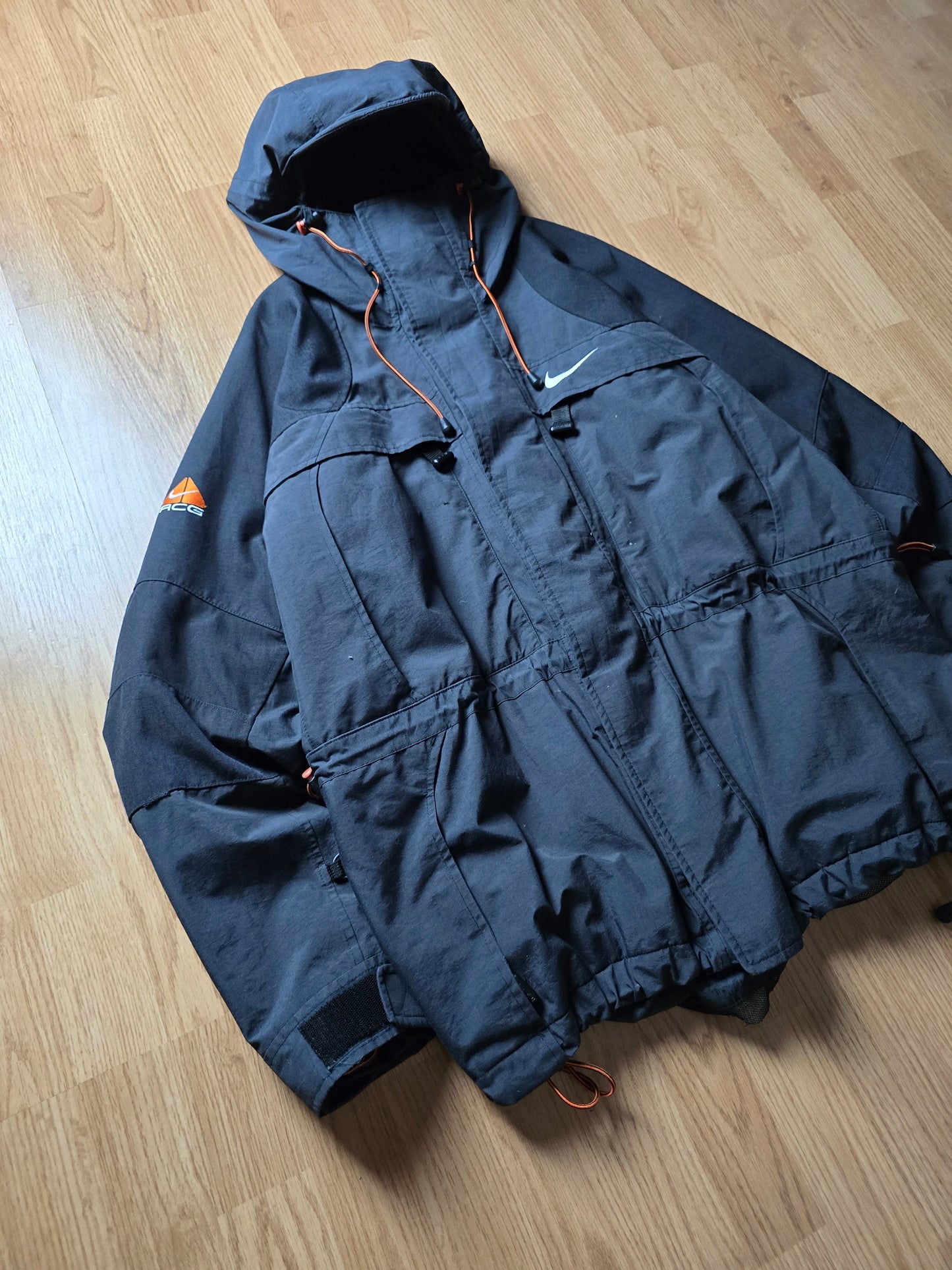 90s Nike ACG Storm-Fit Technical Heavyweight Jacket (L/XL)