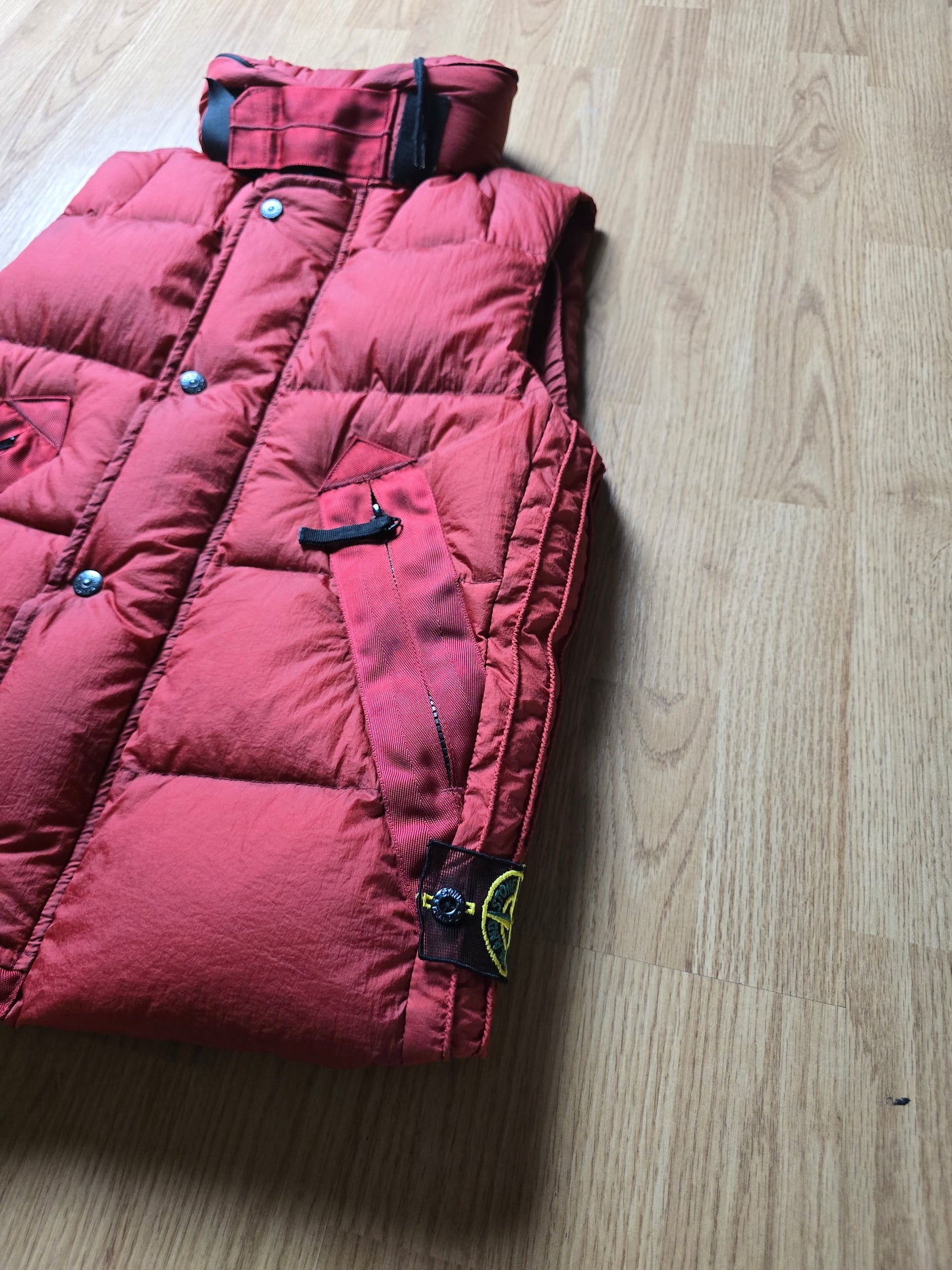 Stone Island AW09 Opaque Nylon Tella Down Mesh Badge Gilet (S)