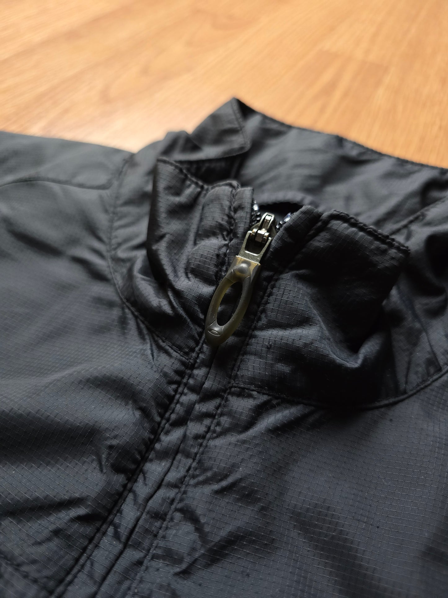 00s Oakley Technical Water-resistant Windbreaker (M)