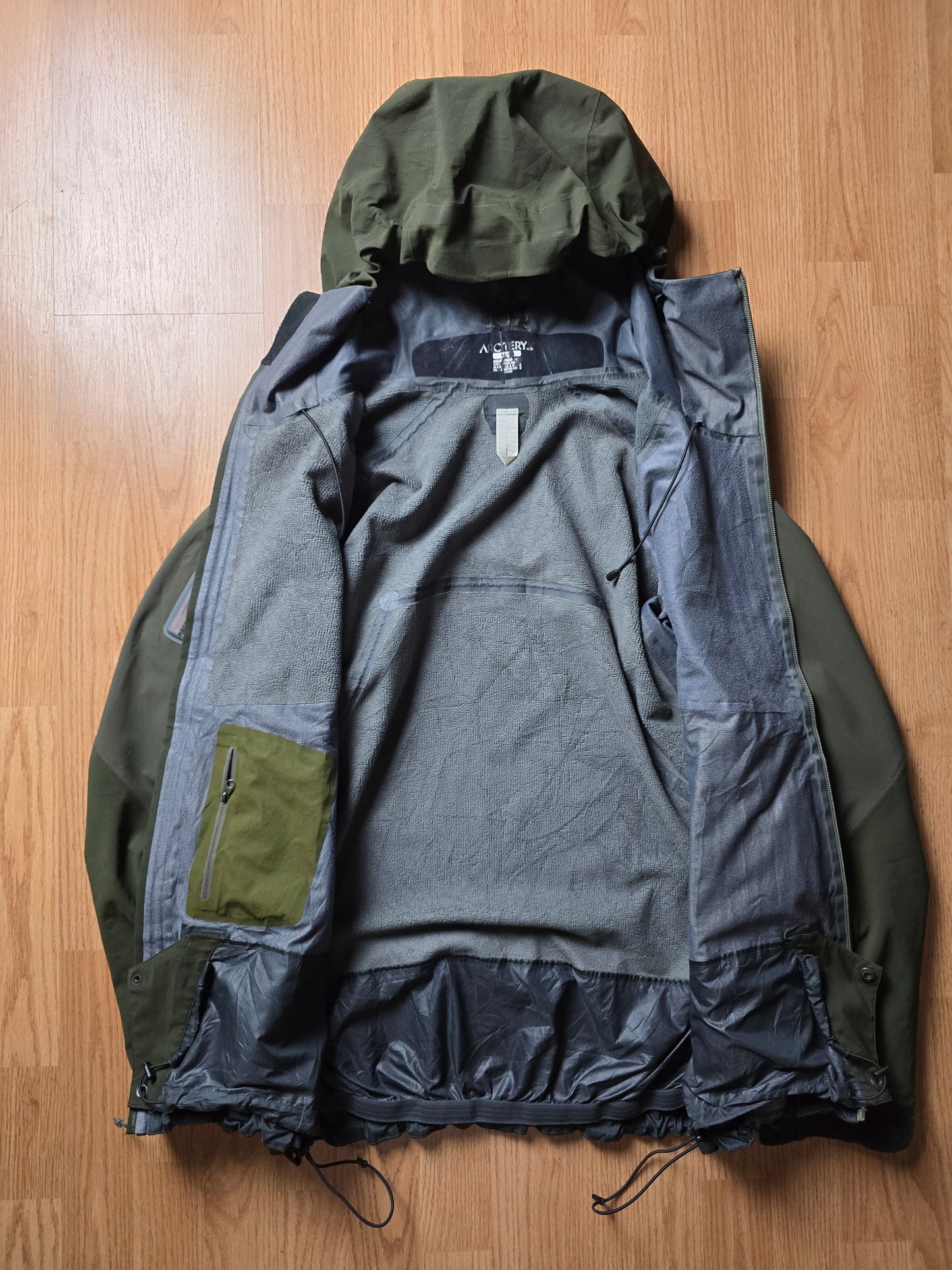 RARE 00s Arc'teryx Windstopper Recco System Jacket (M/L)