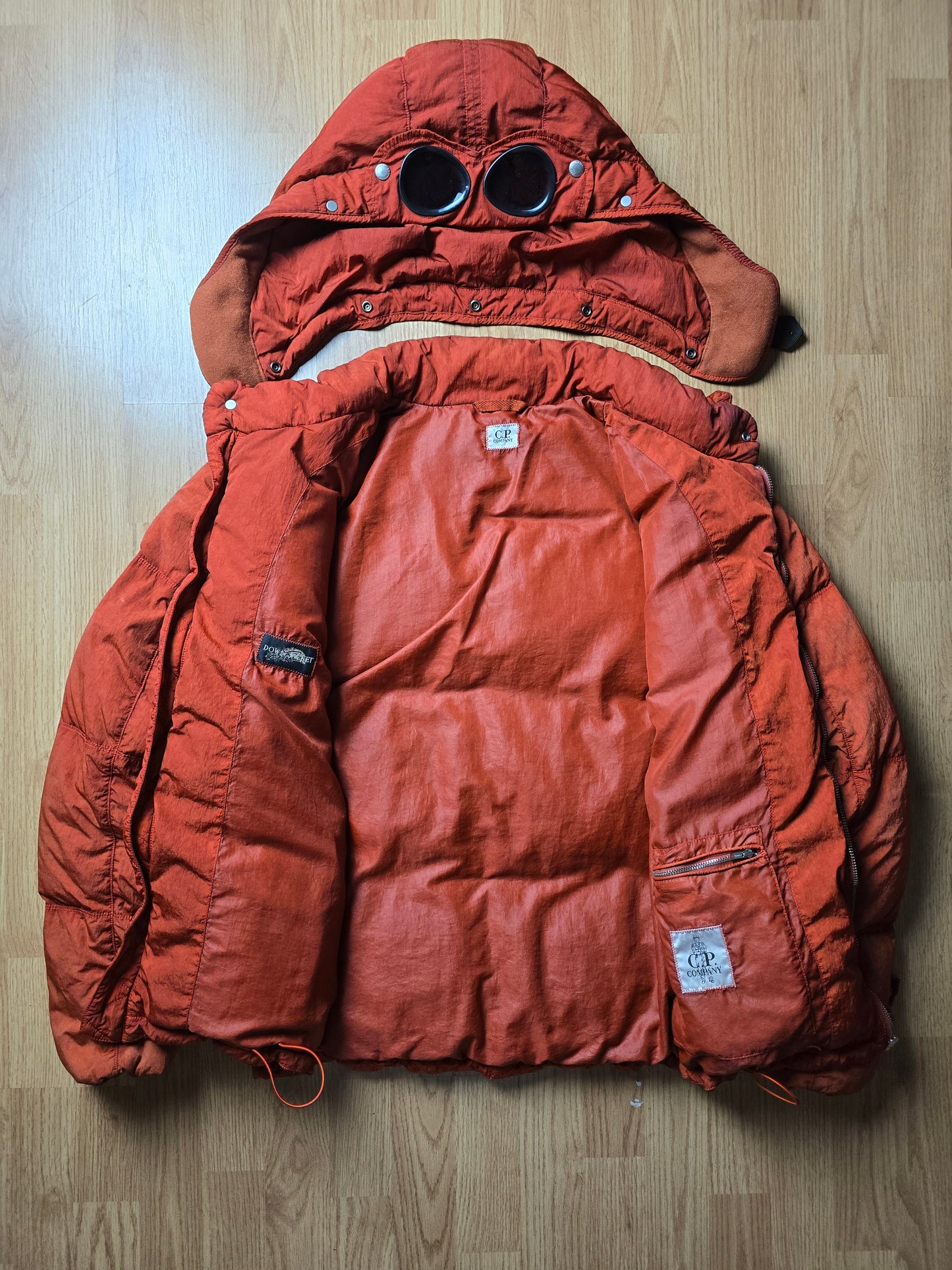 00s C.P. Company Frosted Down Goggle Puffer Jacket (M/L)