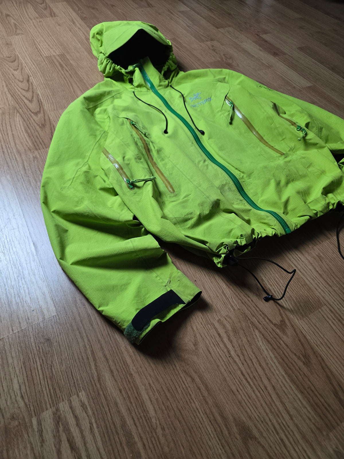 Arc'teryx 2014 Beta AR Gore-tex Technical Jacket (S)