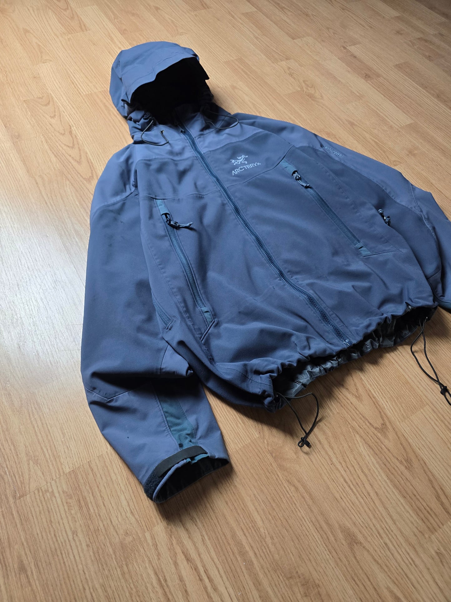Arc'teryx 'Venta SV' Softshell Windstopper Jacket (M)