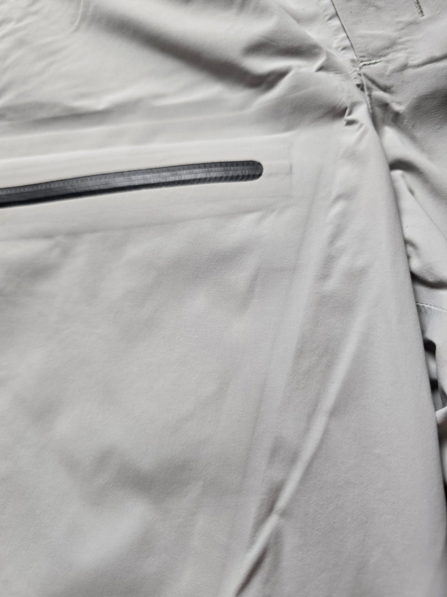 Palace Gore-tex S-Tech Technical Cargo Shorts (M)