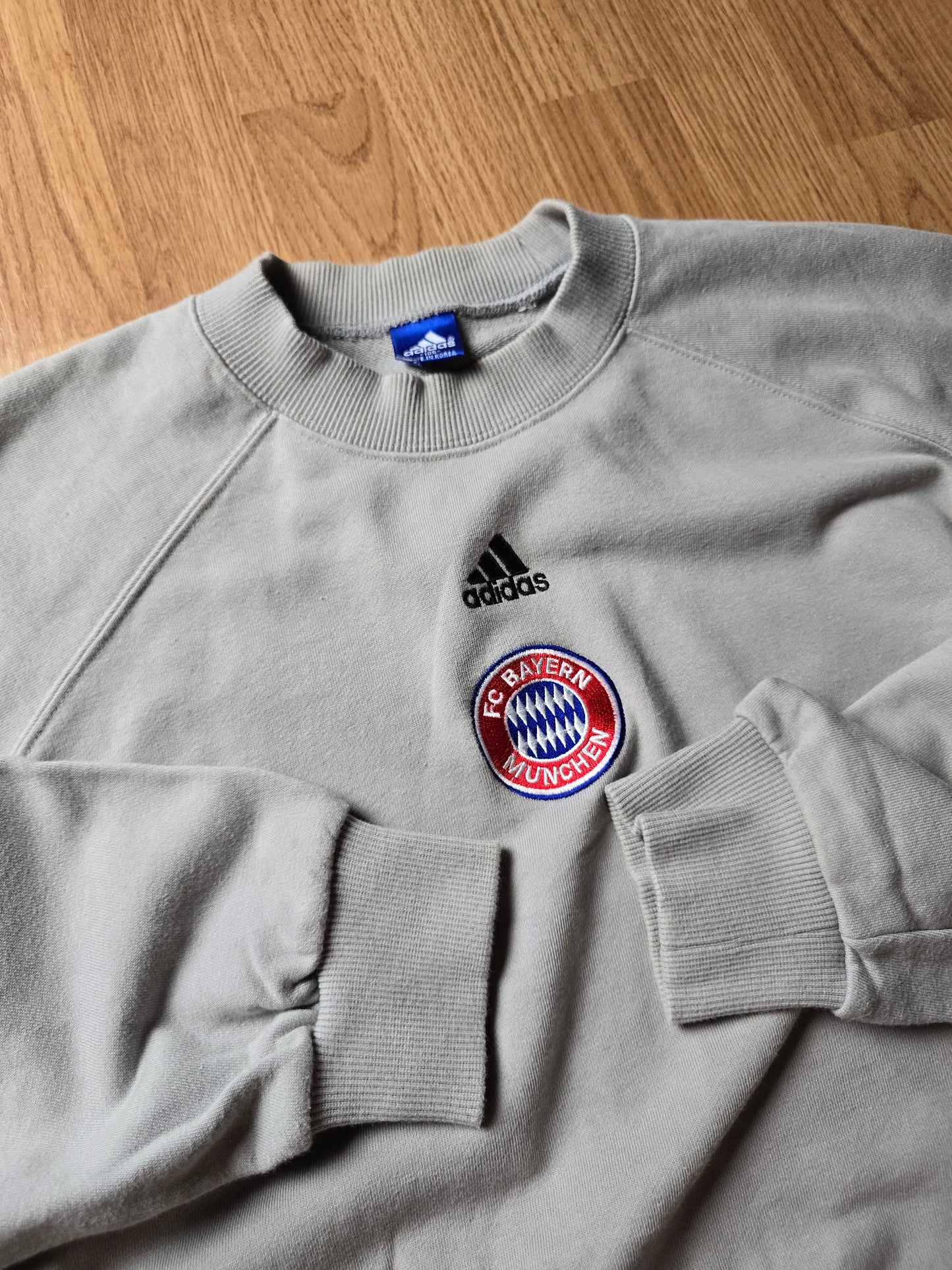 90s Adidas Bayern Munich Training Sweatshirt (M/L)