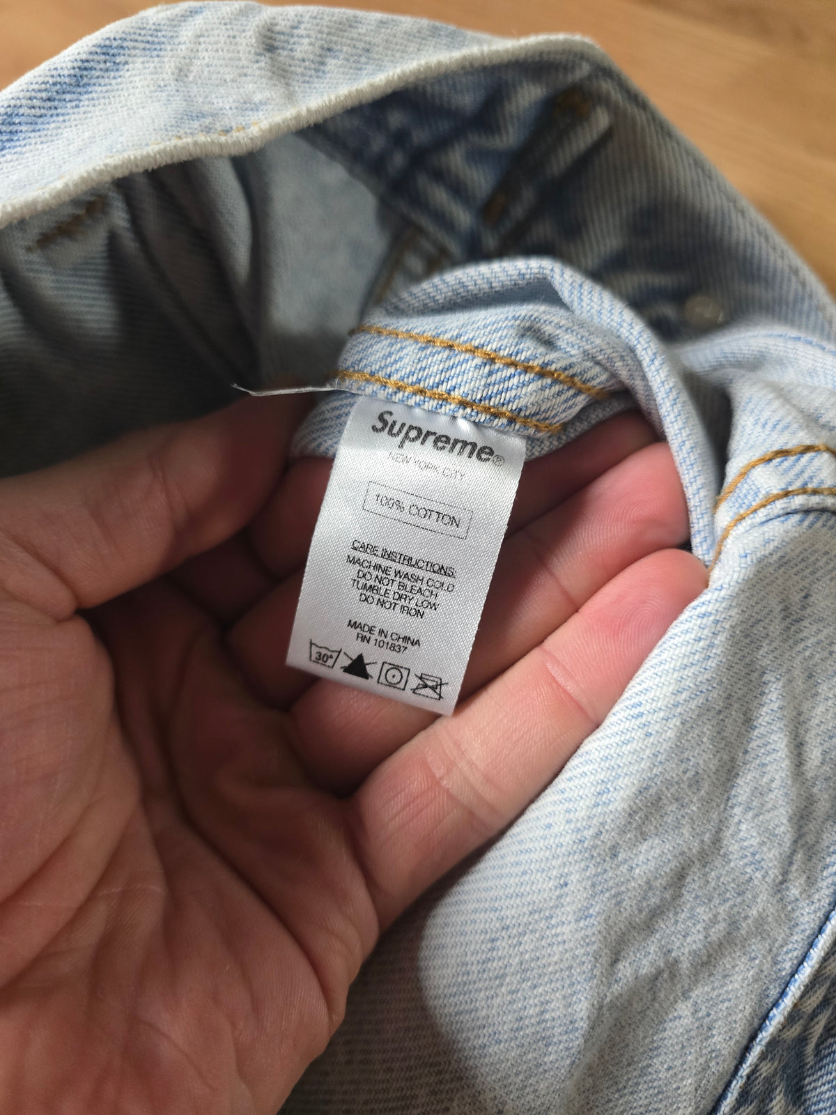 Supreme USA Denim Trucker Jacket (M/L)