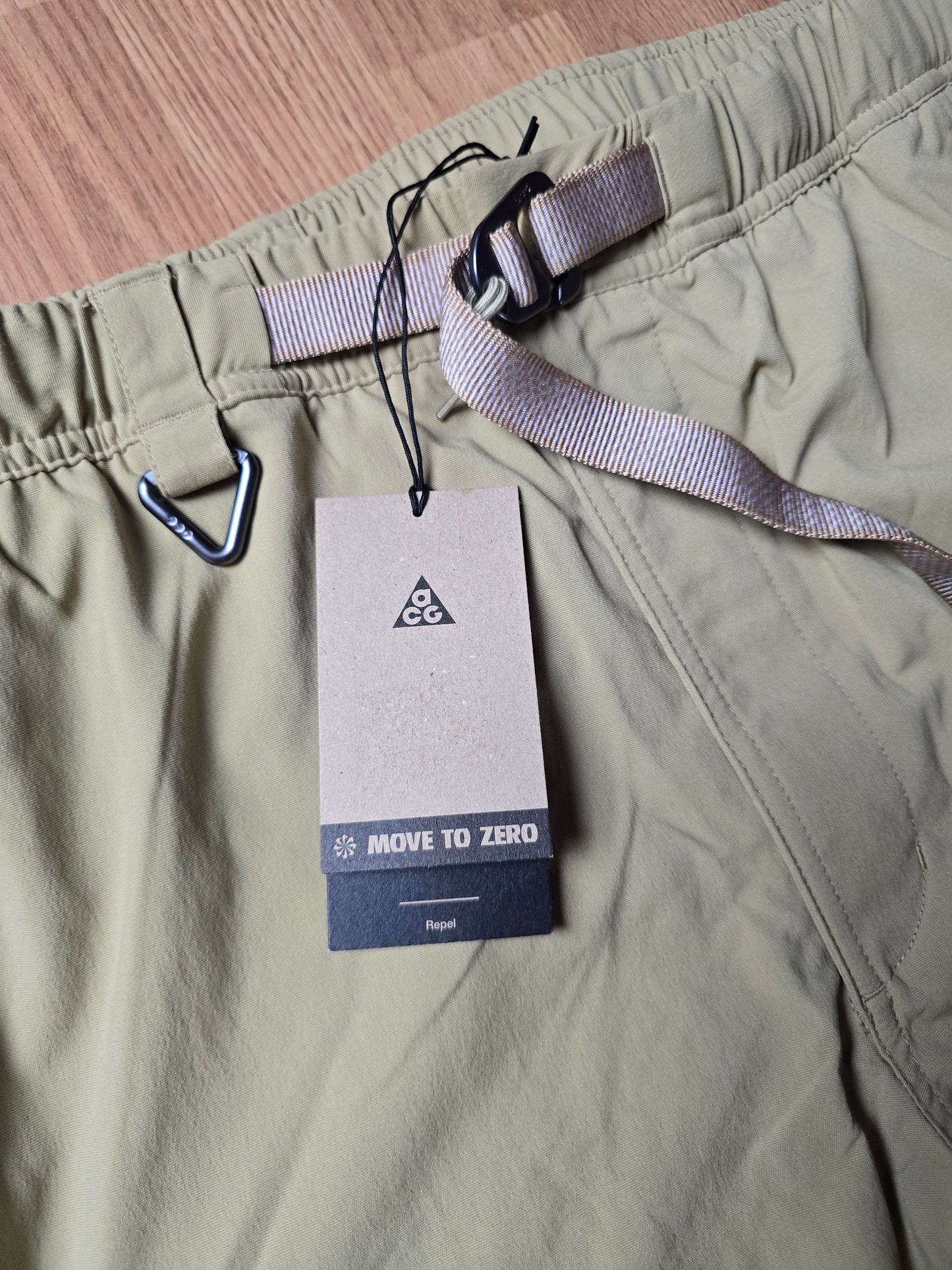 Nike ACG UV Hike Lightweight Technical Belted Shell Pants (XL)