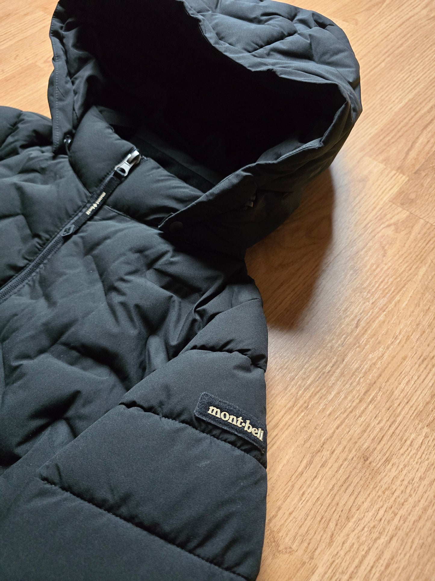 W/ Montbell High Frequency Insulated Parka Jacket (S)