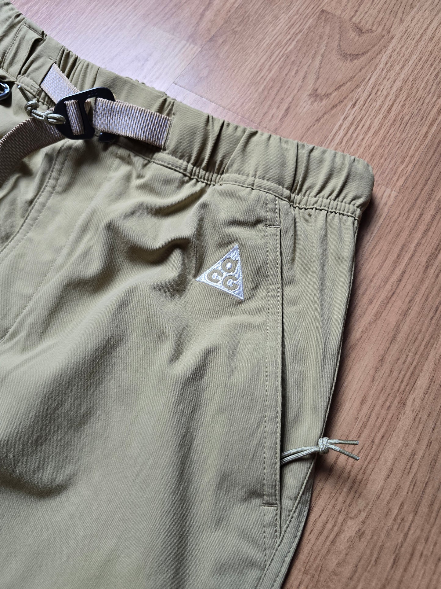 Nike ACG Lightweight Technical Belted Shell Pants (30x30)