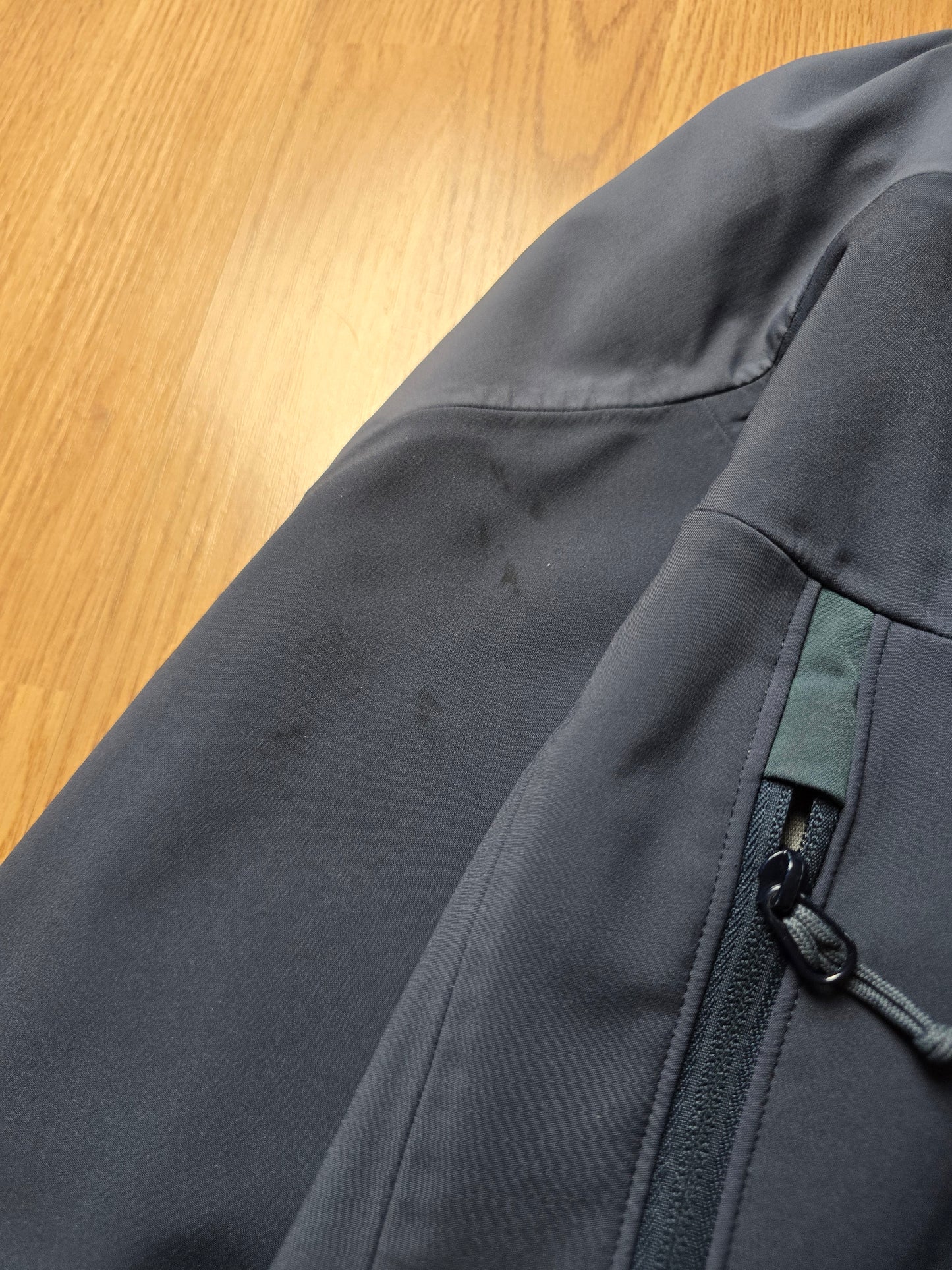Arc'teryx 'Venta SV' Softshell Windstopper Jacket (M)