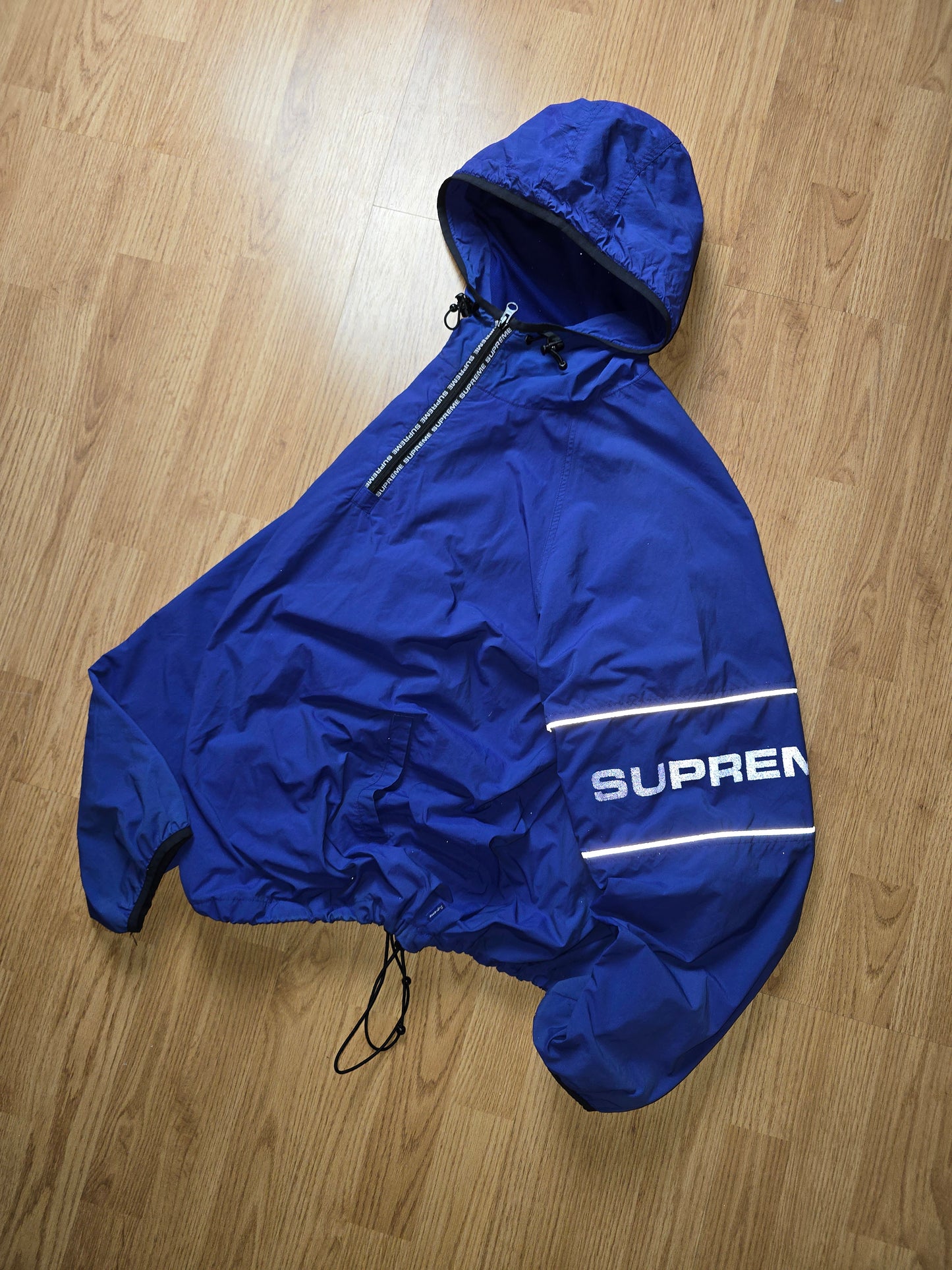 Supreme Reflective Ripstop Hooded Pullover Jacket (XL)