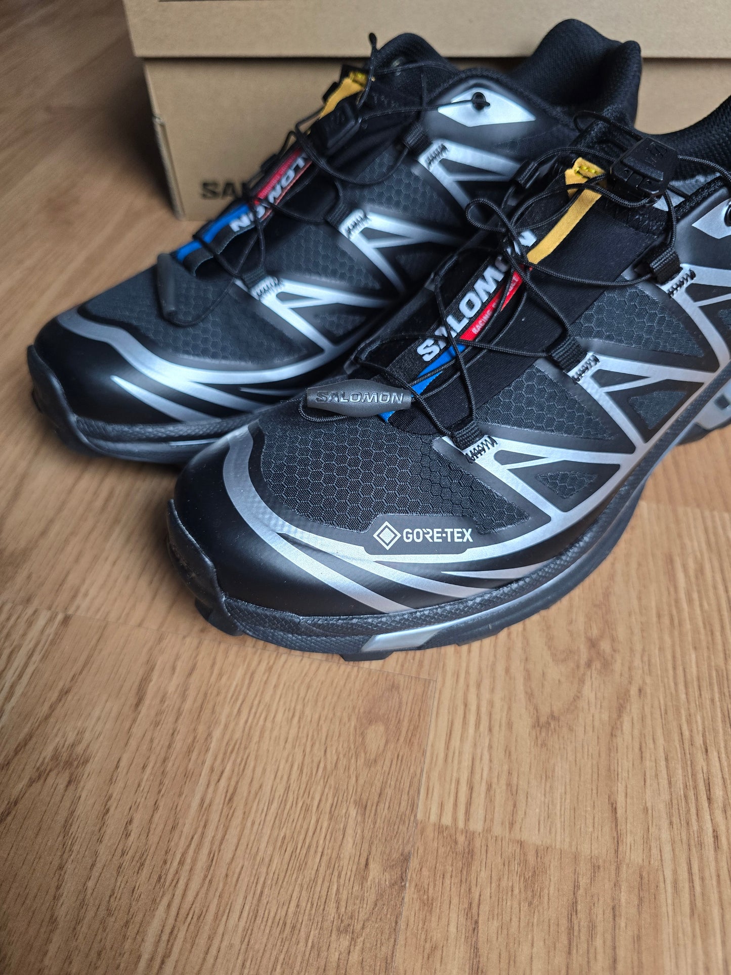 Salomon XT-6 Gore-tex Trainers (UK9)