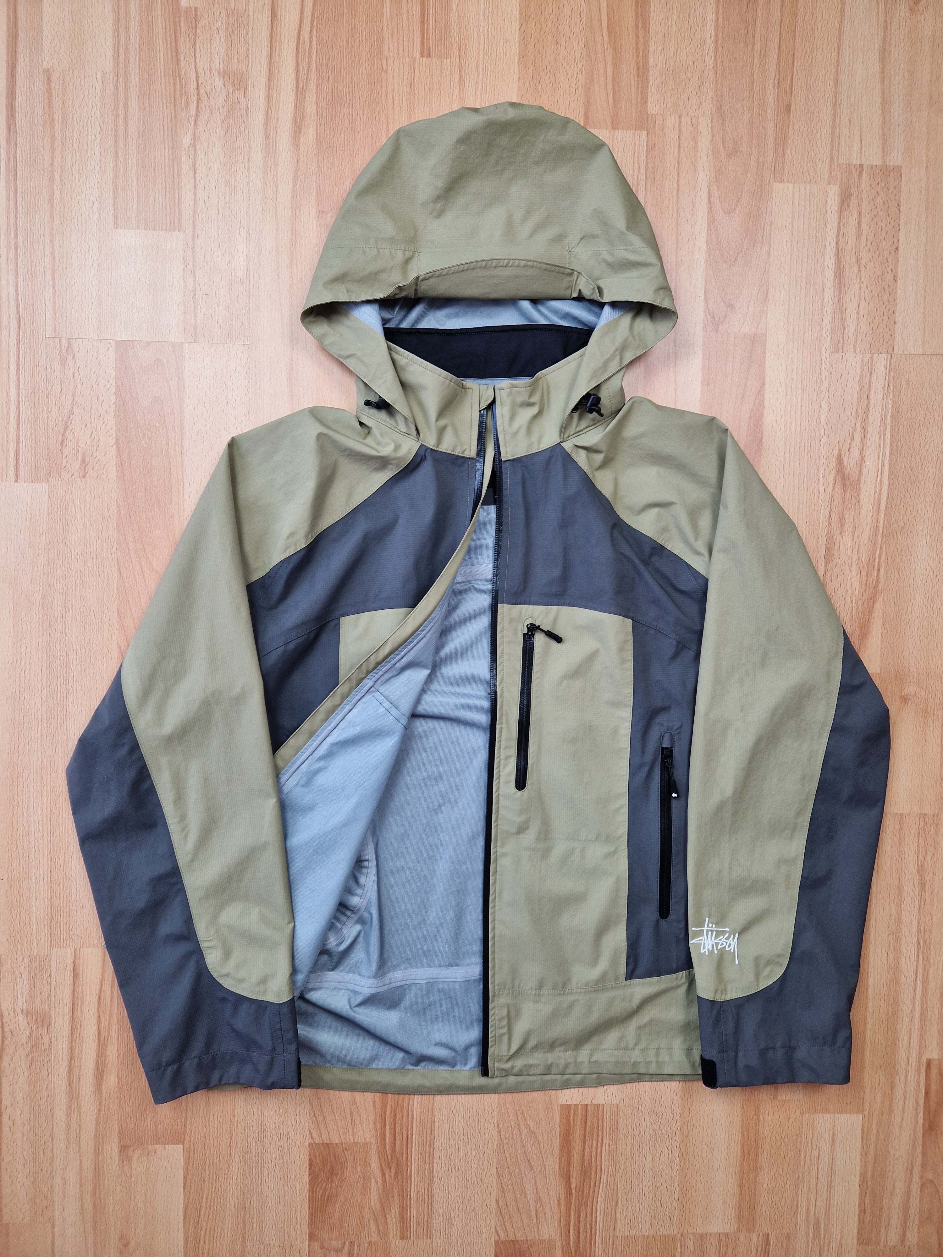 Stussy Taped Seam Rain Shell Jacket (M) – uniform.streetwear