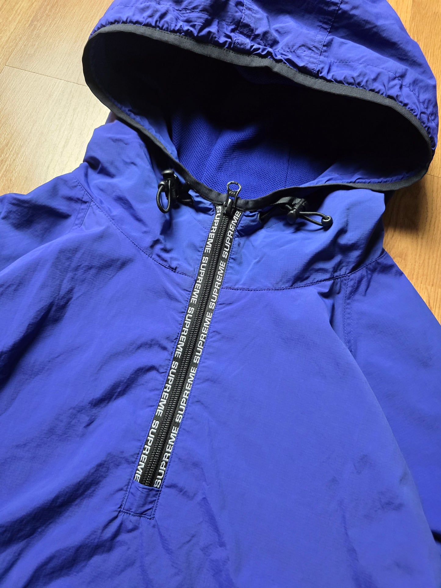 Supreme Reflective Ripstop Hooded Pullover Jacket (XL)