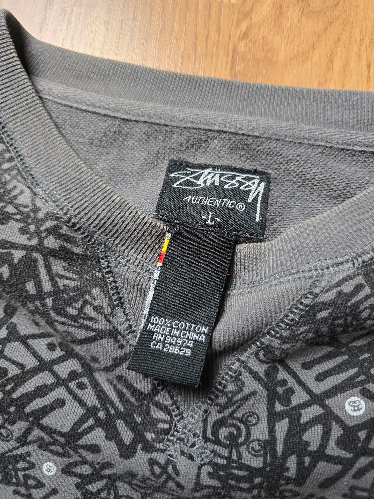 00s Stussy All-Over Graffiti Print Crewneck Sweatshirt (L)