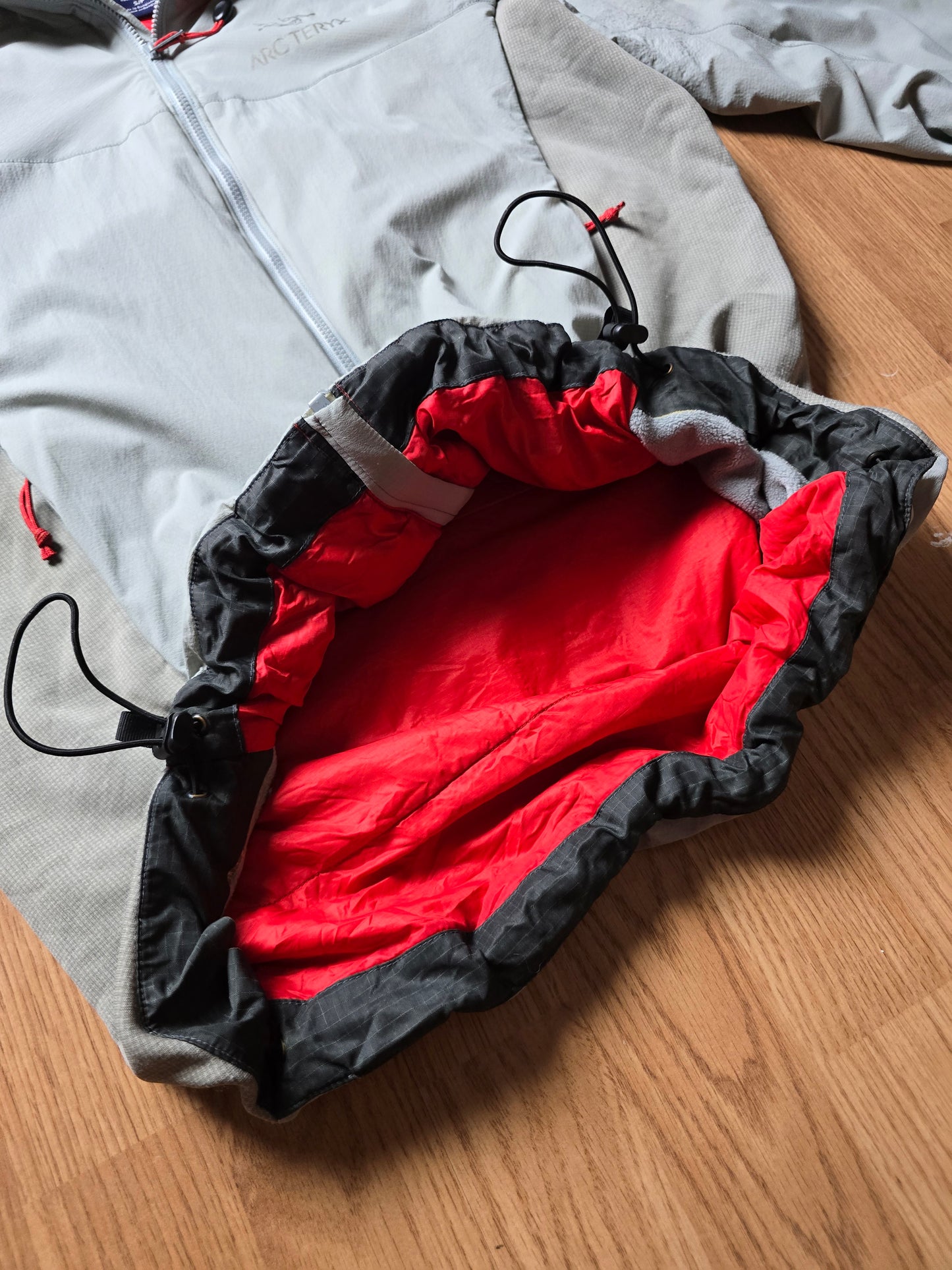 Arc'teryx 'Atom LT Hoody' Jacket (S)