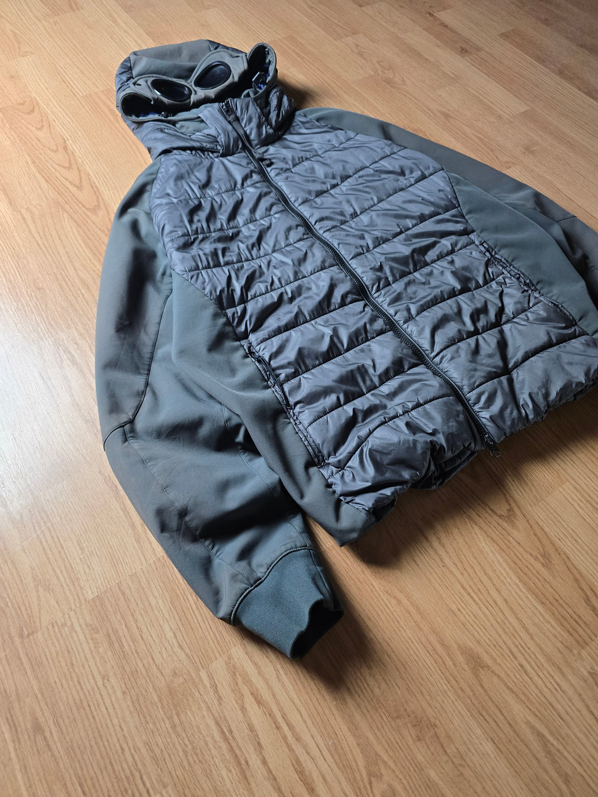 C.P. Company Hybrid Soft Shell Goggle Jacket (L)