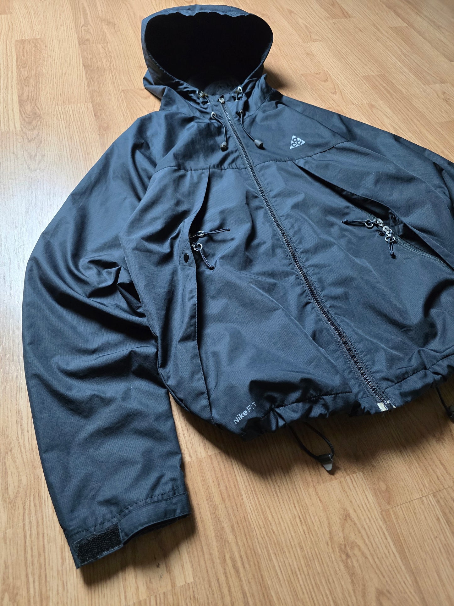 00s Nike ACG Technical Water-resistant Windbreaker (M)