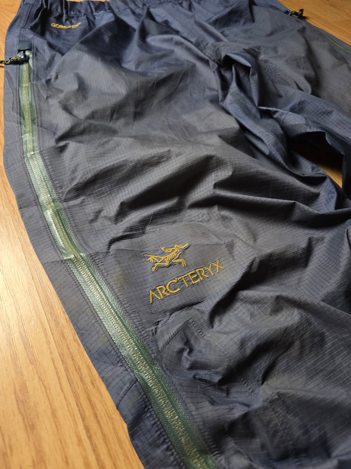 Rare Arc'teryx "SAMPLE" 1998 Gore-Tex Shell Pants (XL)