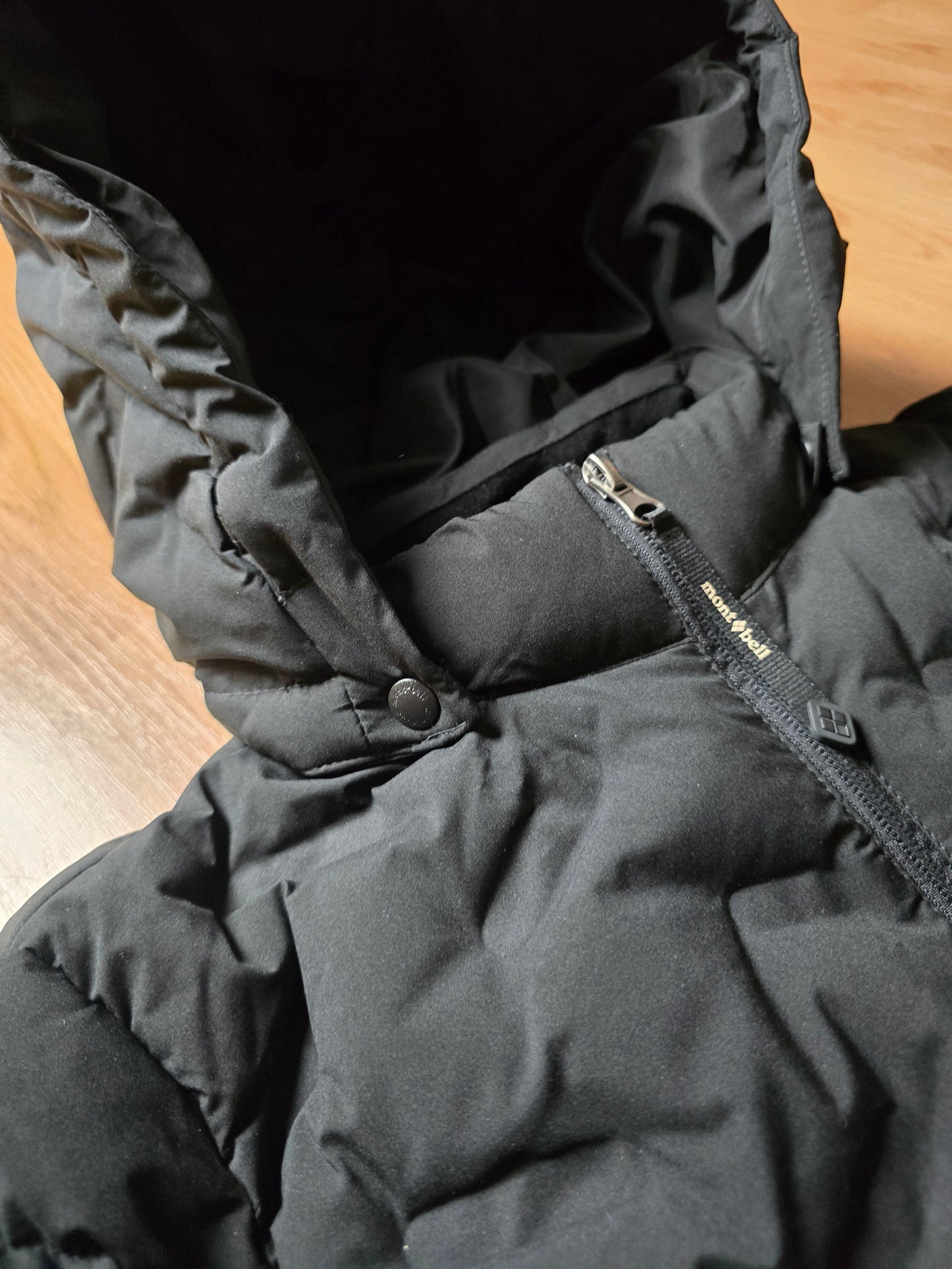 W/ Montbell High Frequency Insulated Parka Jacket (S)
