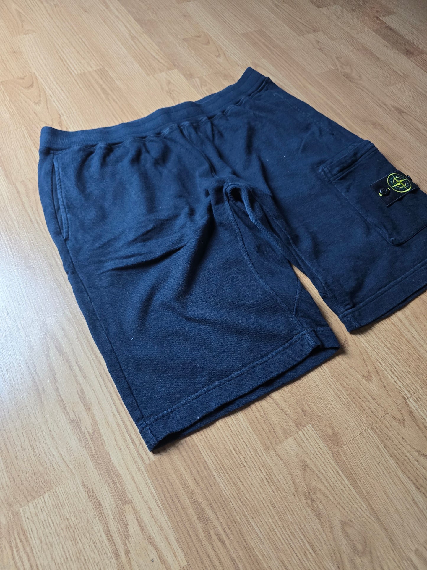 Stone Island Sweat Cargo Shorts (XL/XXL)