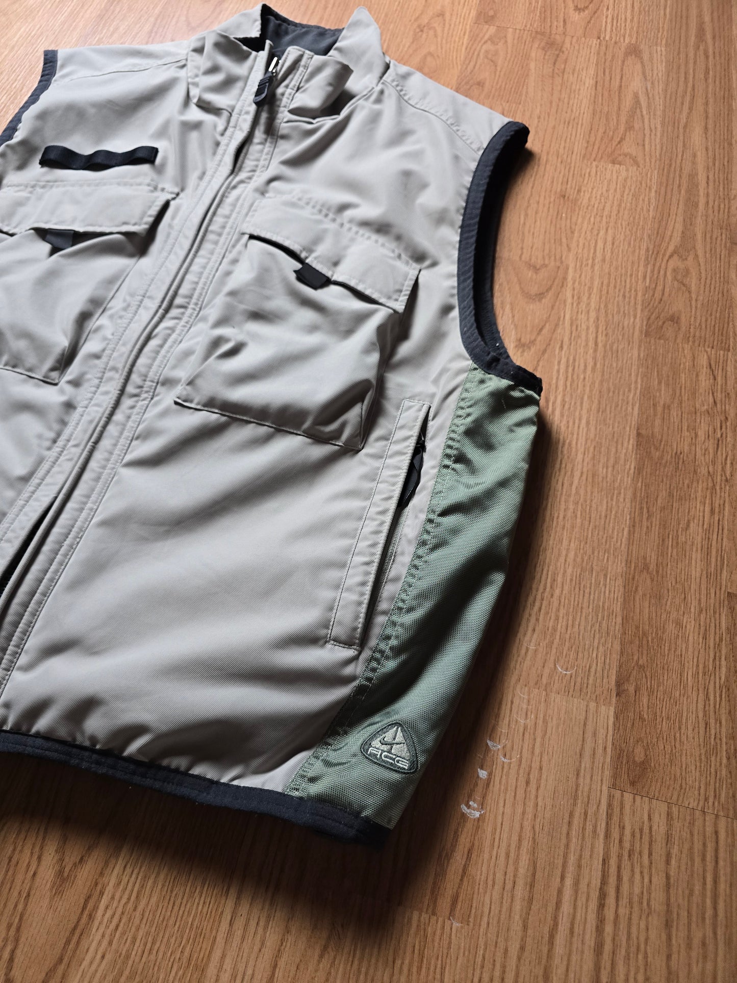 90s Nike ACG Primaloft Technical Utility Vest (M)