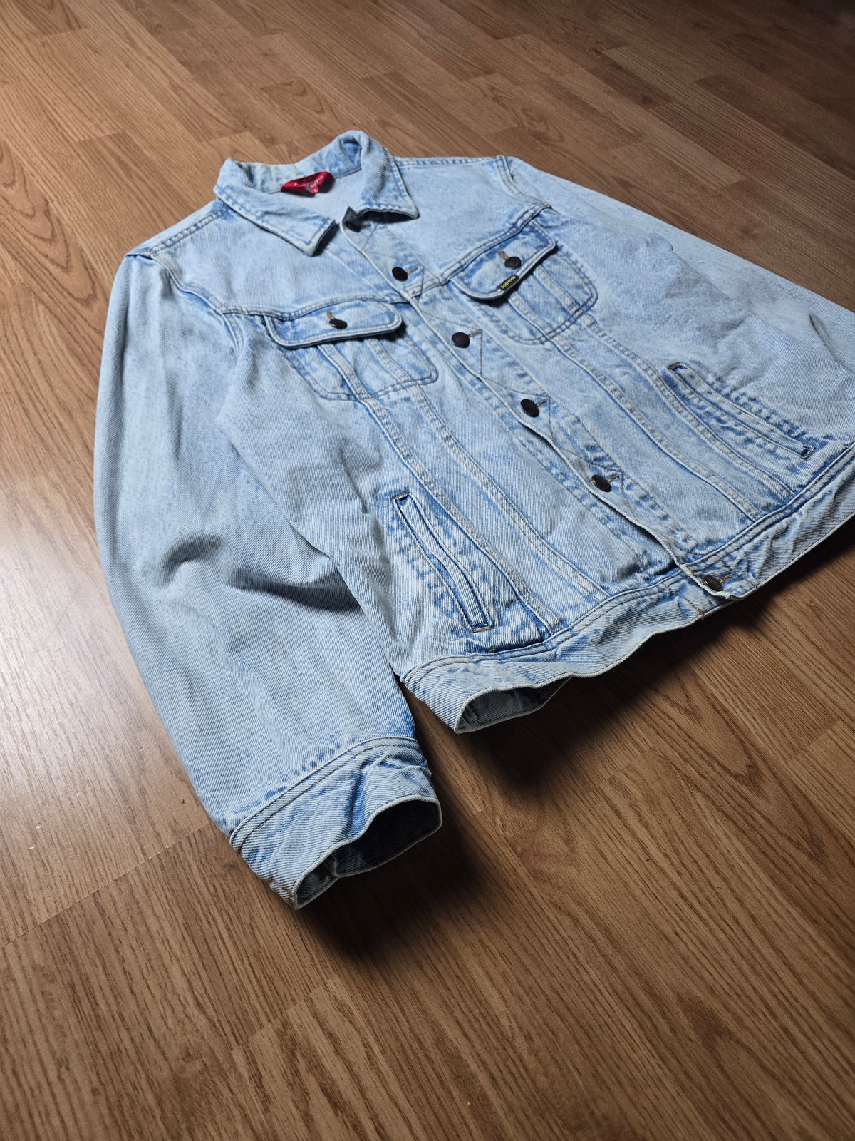 Supreme USA Denim Trucker Jacket (M/L)