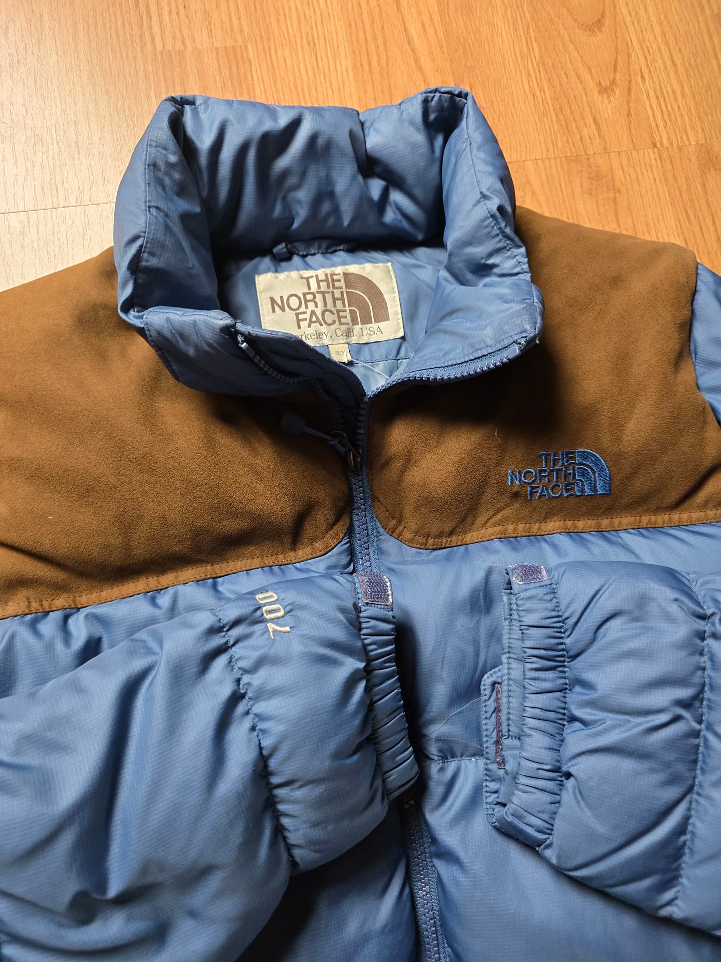 90s The North Face Nuptse 700 Puffer Jacket (M)